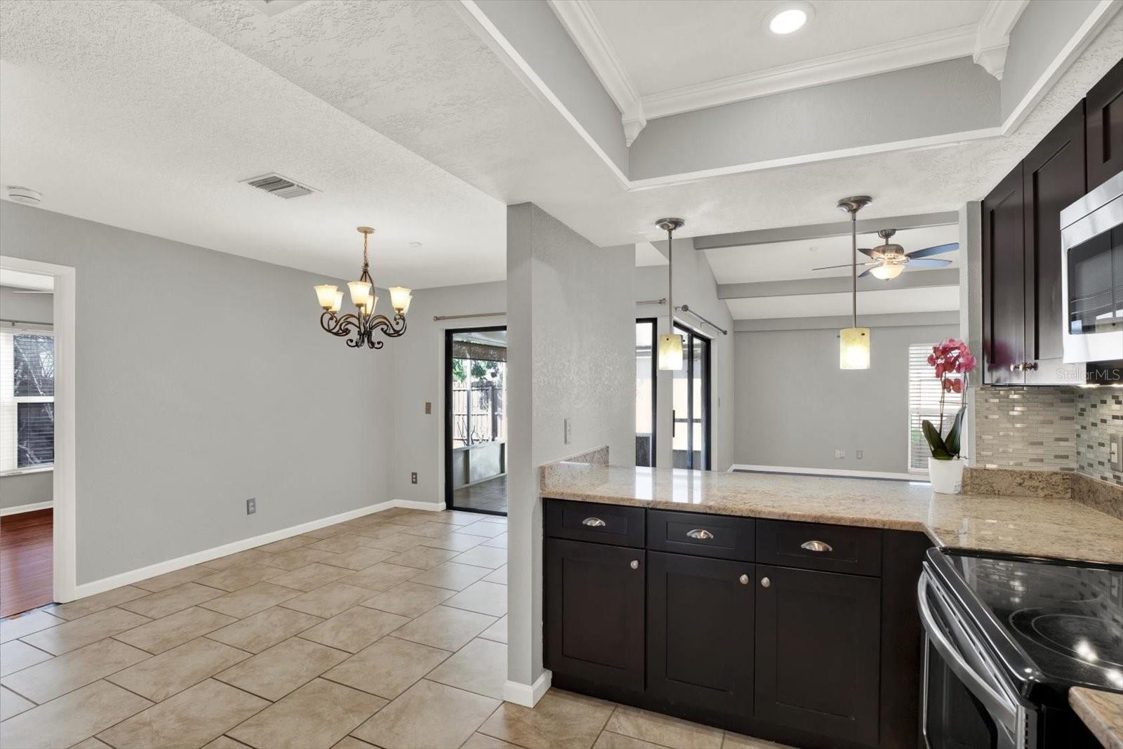 Image 11 of 39 For 10320 Fernbrook Lane