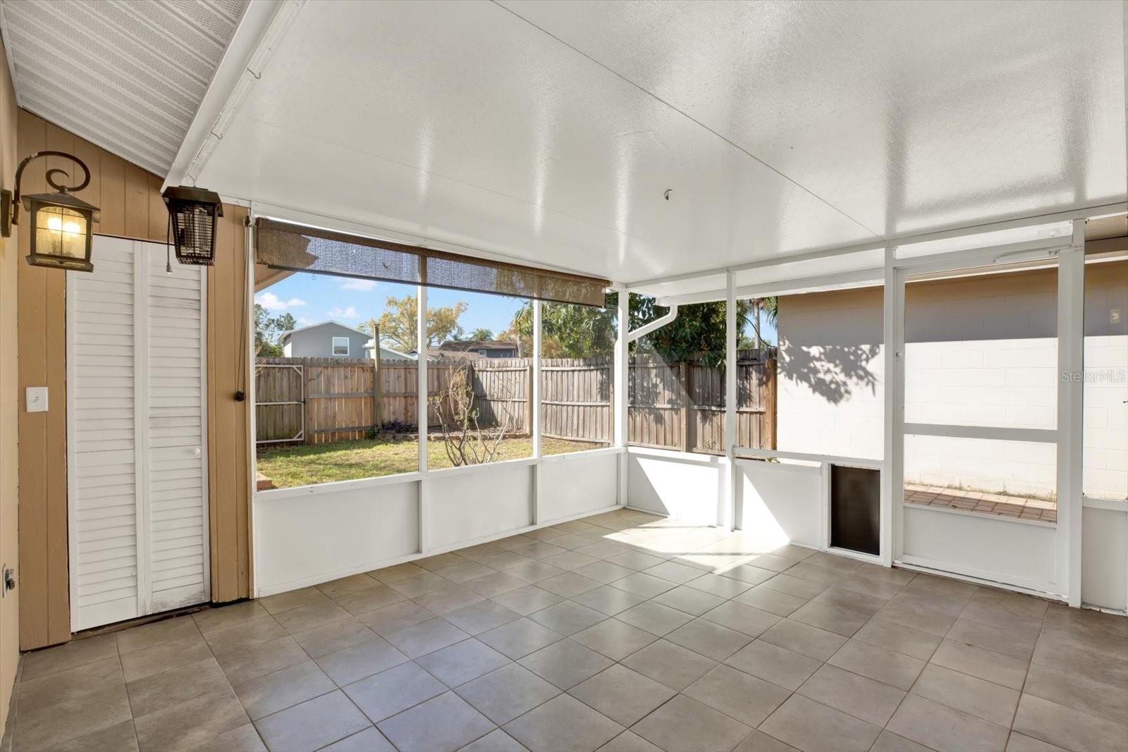 Image 22 of 39 For 10320 Fernbrook Lane