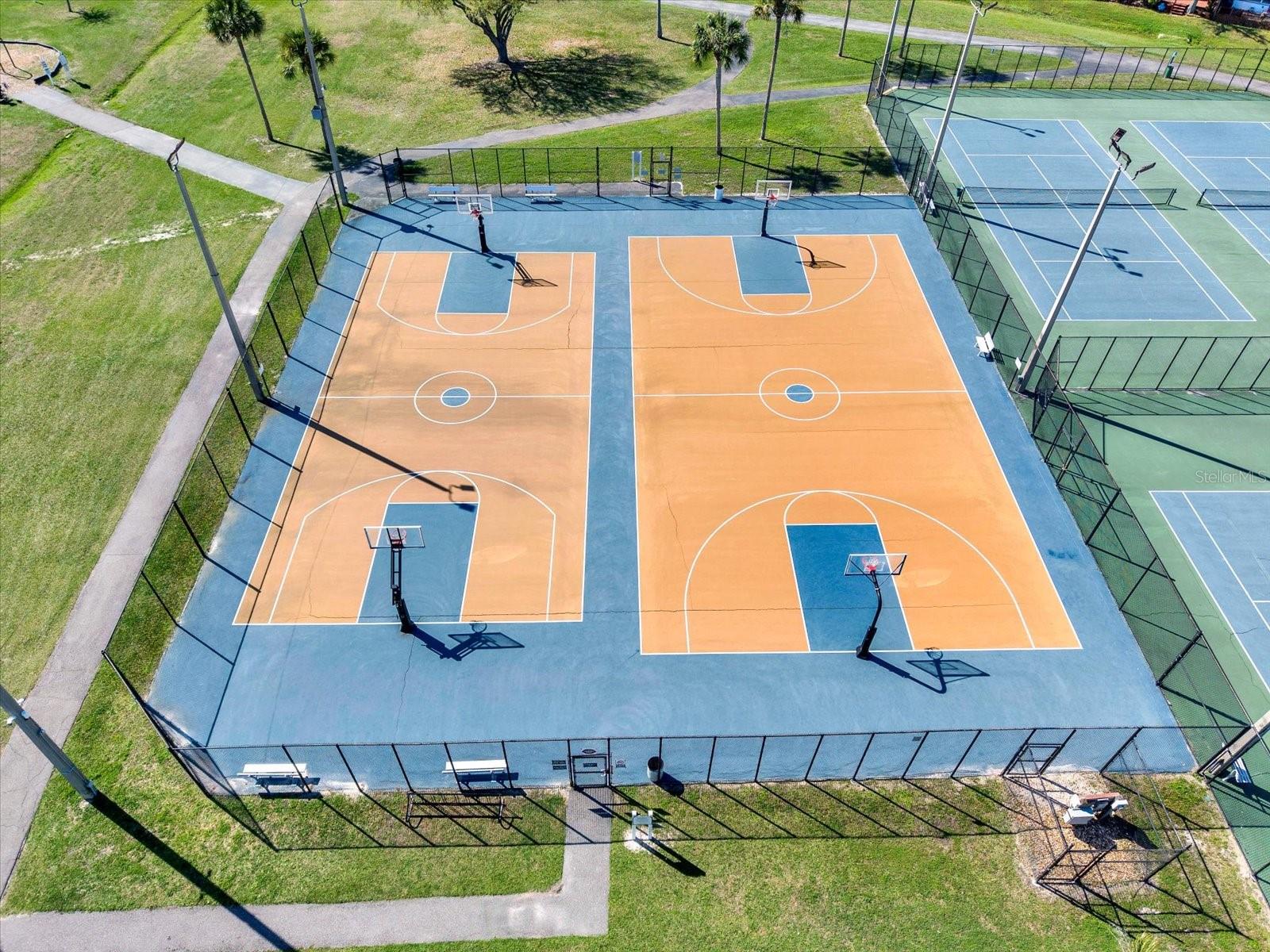 Image 31 of 39 For 10320 Fernbrook Lane