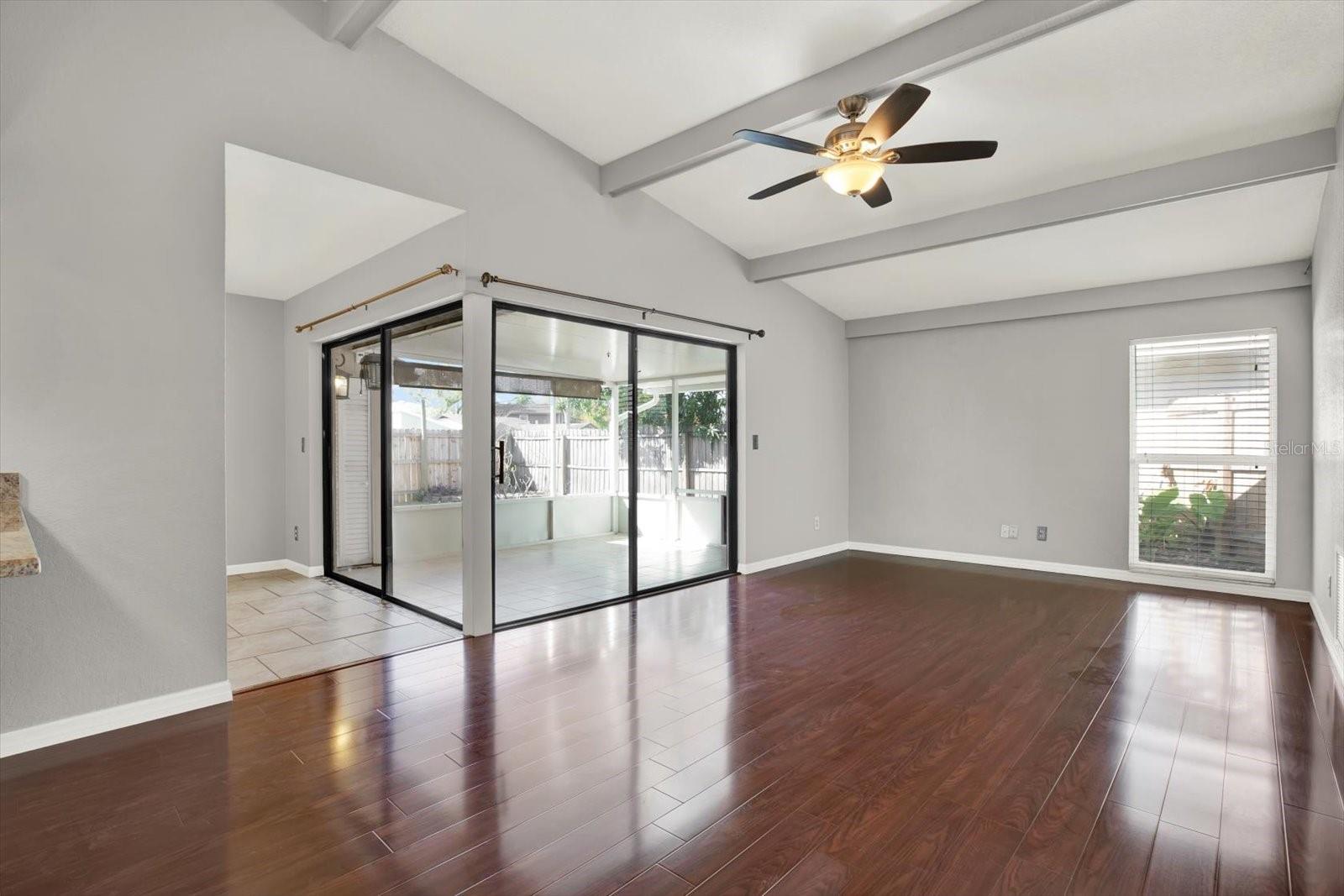 Image 7 of 39 For 10320 Fernbrook Lane