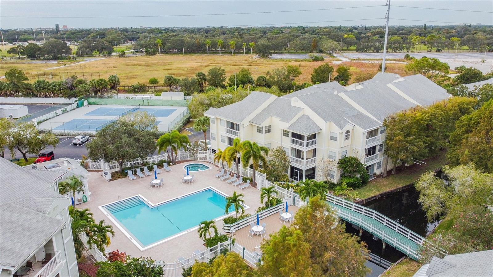 Image 30 of 38 For 6915 Stones Throw Circle N 3106