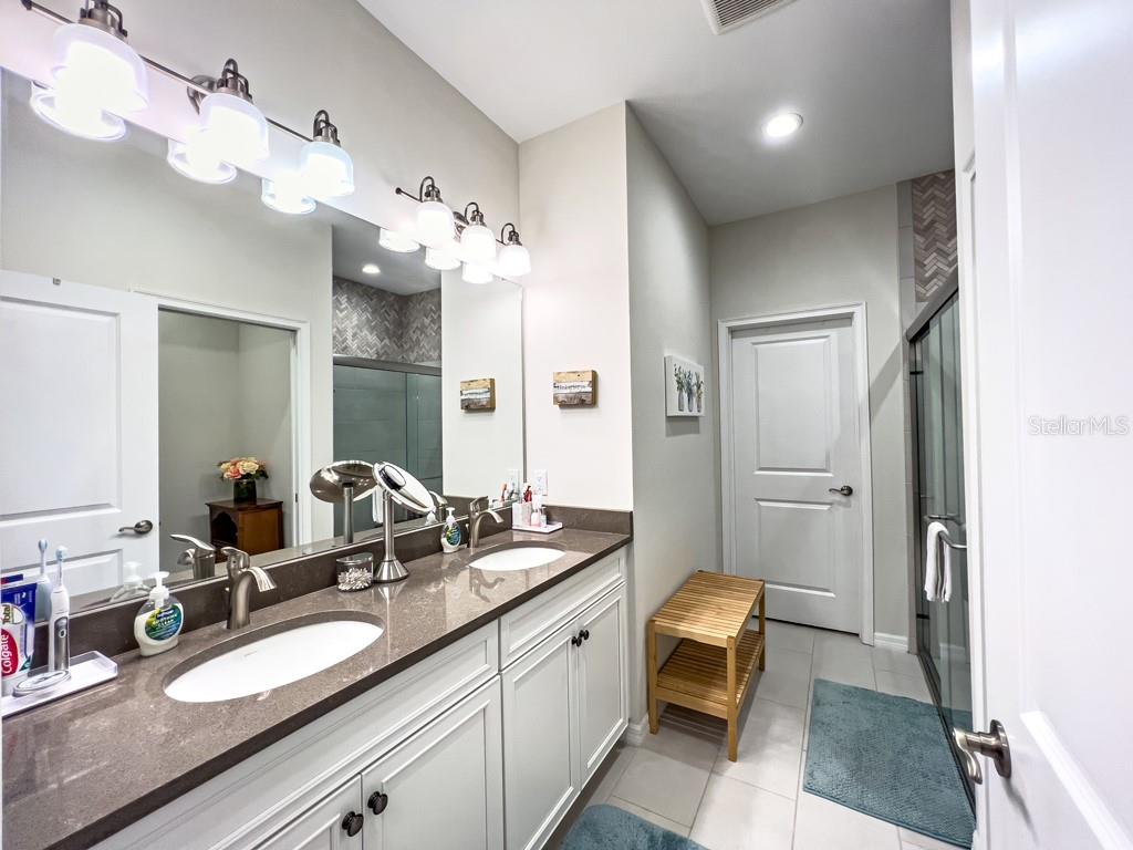 Image 24 of 32 For 5742 Circa Fishhawk Boulevard