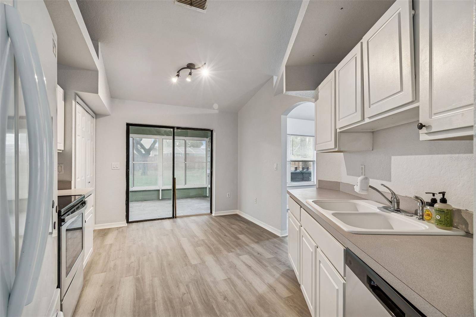 Image 12 of 24 For 2255 Ancho Avenue