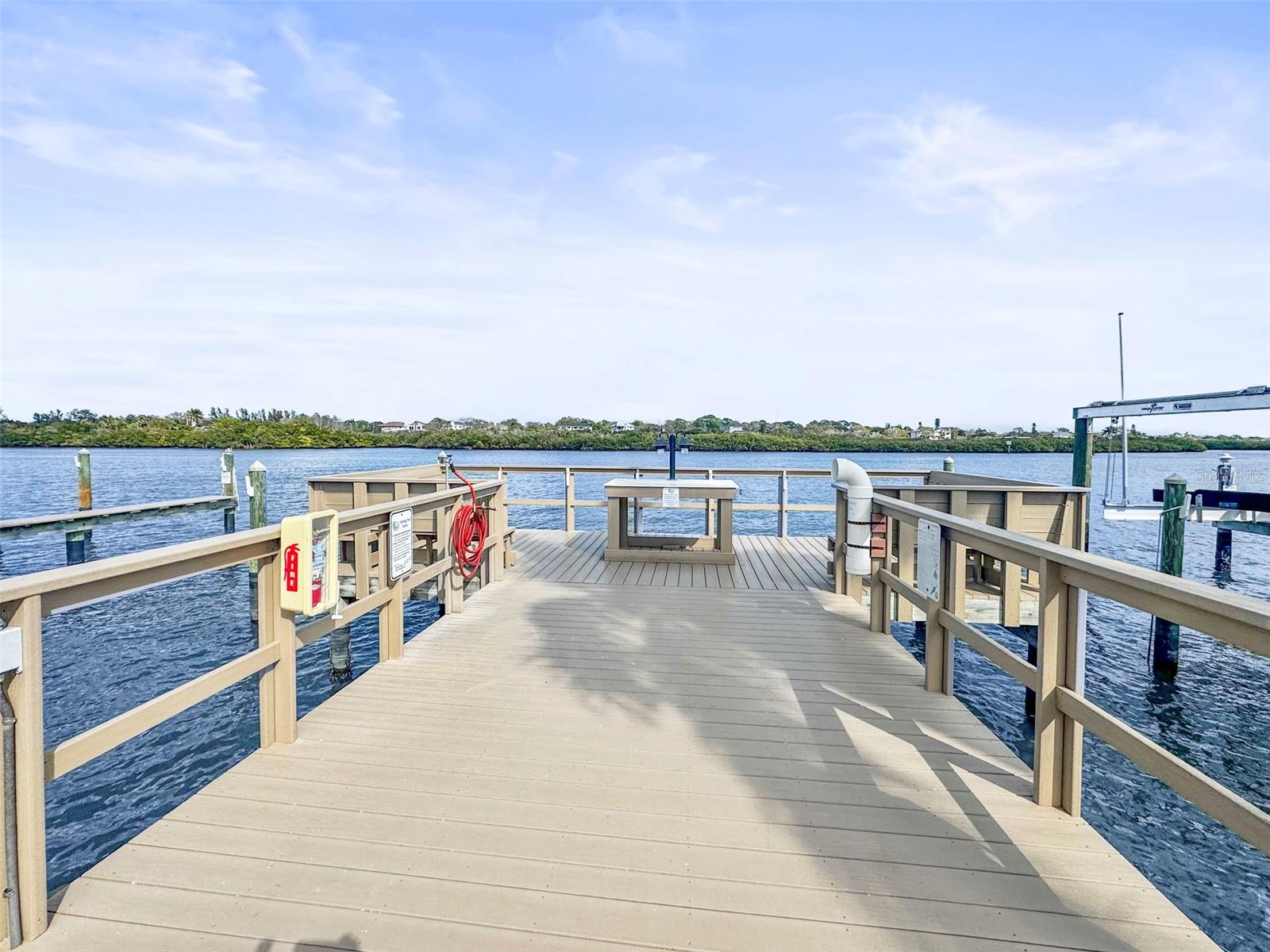 Image 25 of 34 For 19417 Gulf Boulevard A-104