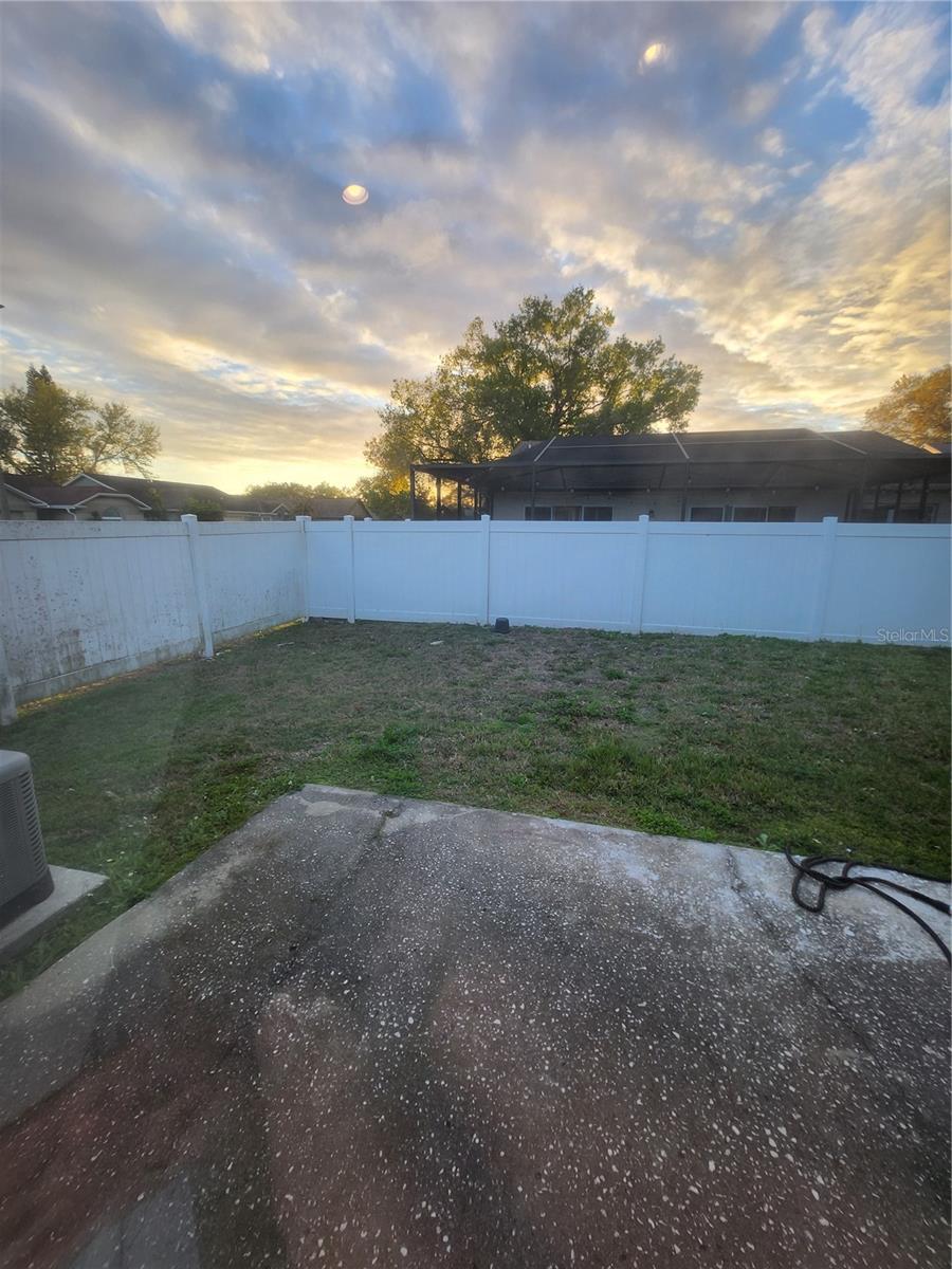 Image 6 of 13 For 10102 Cedar Dune Drive