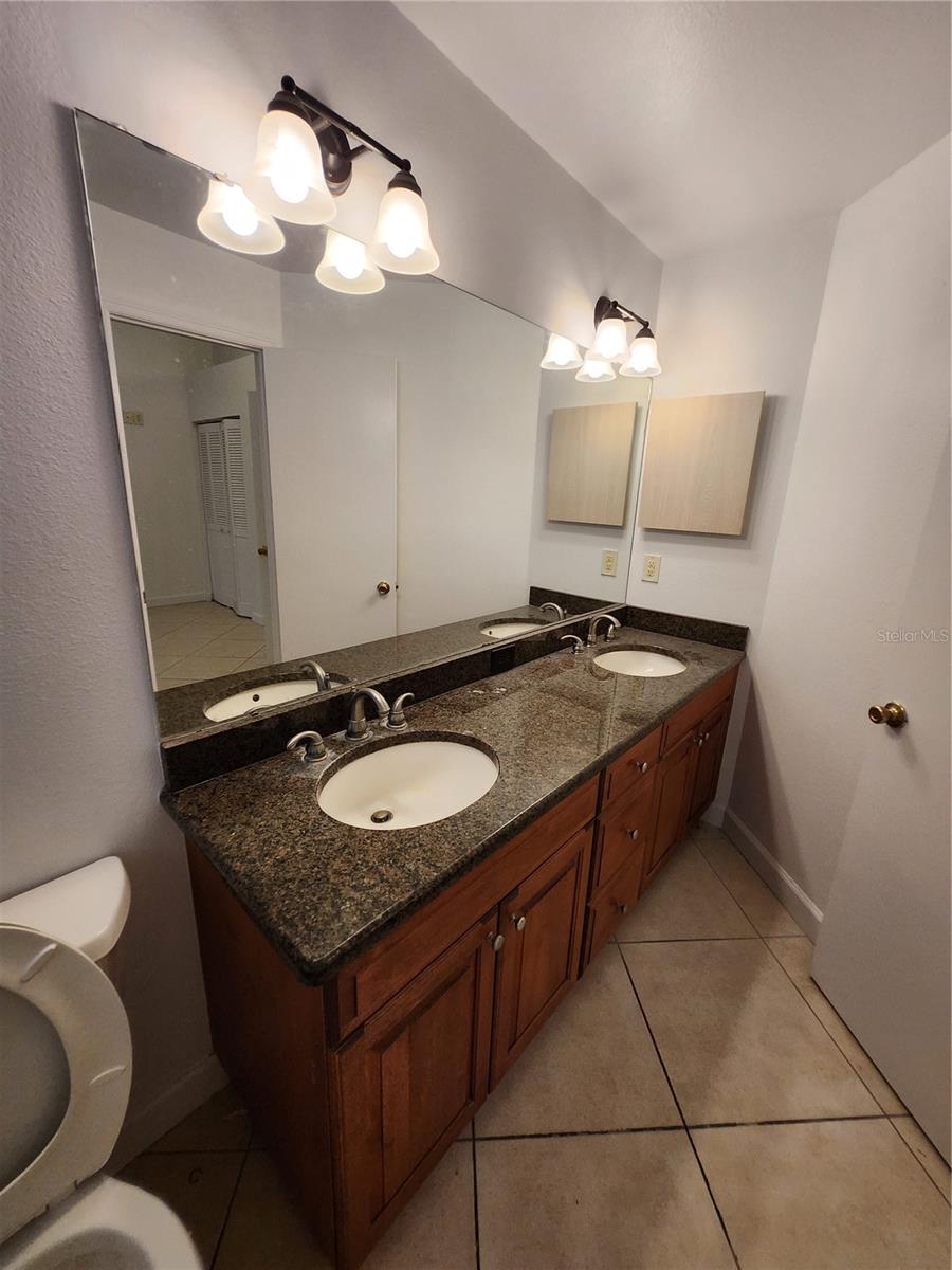 Image 9 of 13 For 10102 Cedar Dune Drive