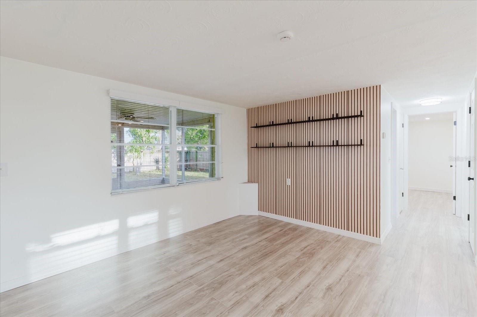 Image 16 of 52 For 2704 Lawn Place