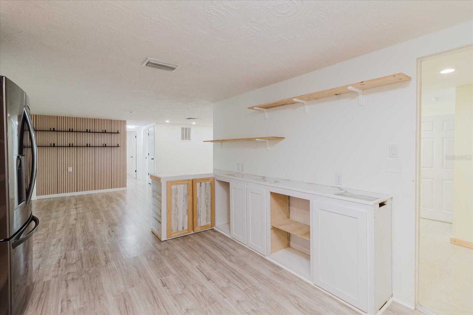 Image 19 of 52 For 2704 Lawn Place