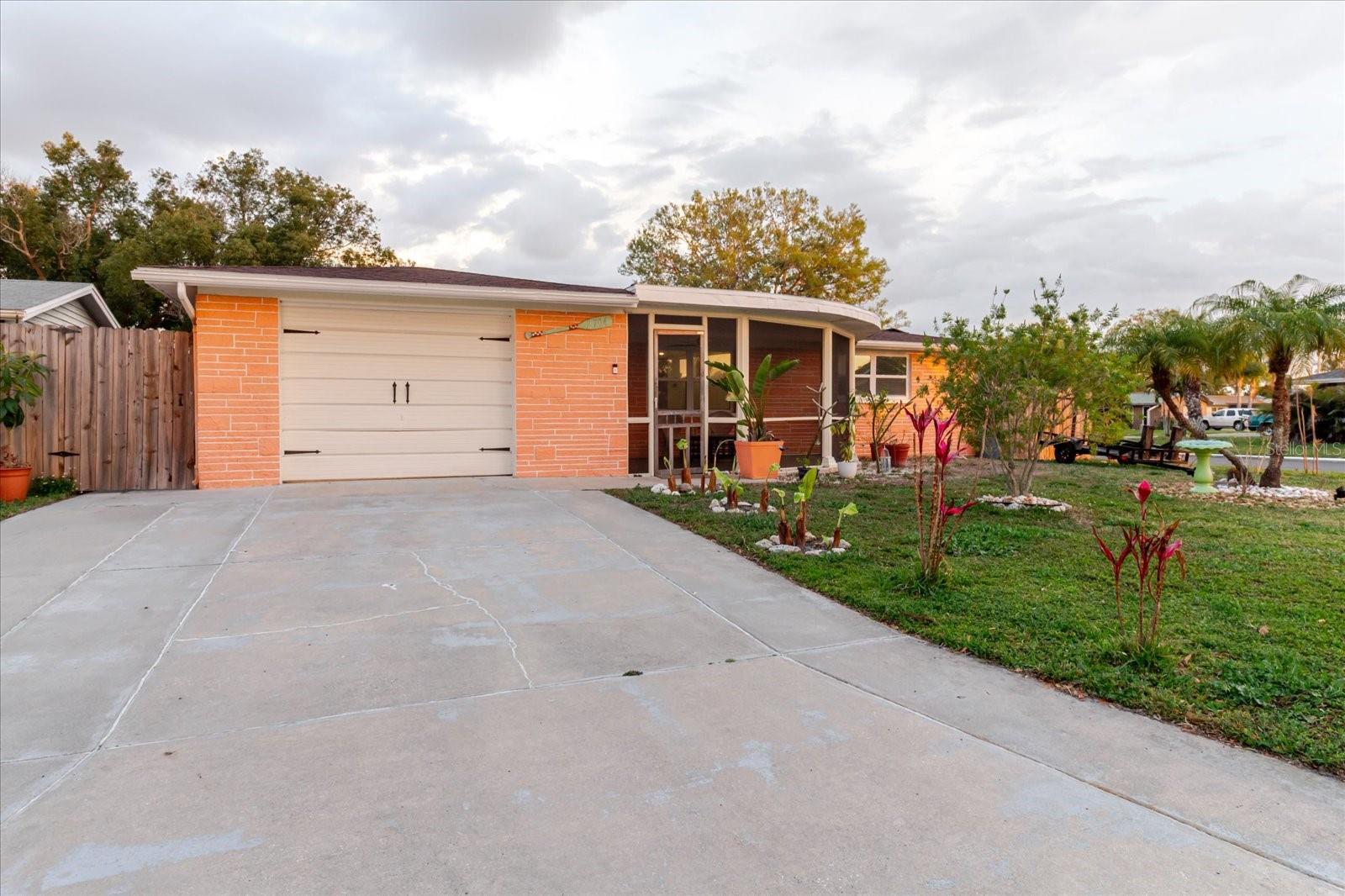 Image 2 of 52 For 2704 Lawn Place