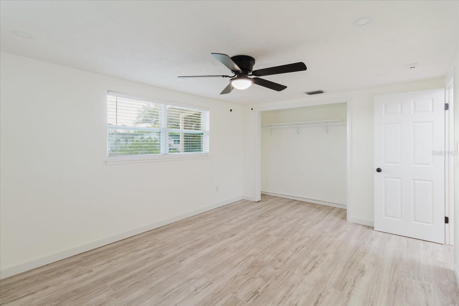 Image 22 of 52 For 2704 Lawn Place