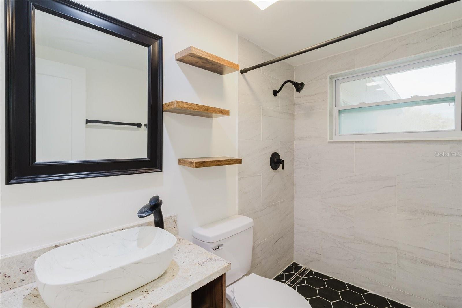 Image 25 of 52 For 2704 Lawn Place