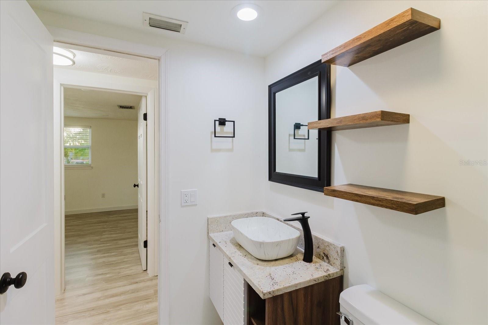 Image 26 of 52 For 2704 Lawn Place