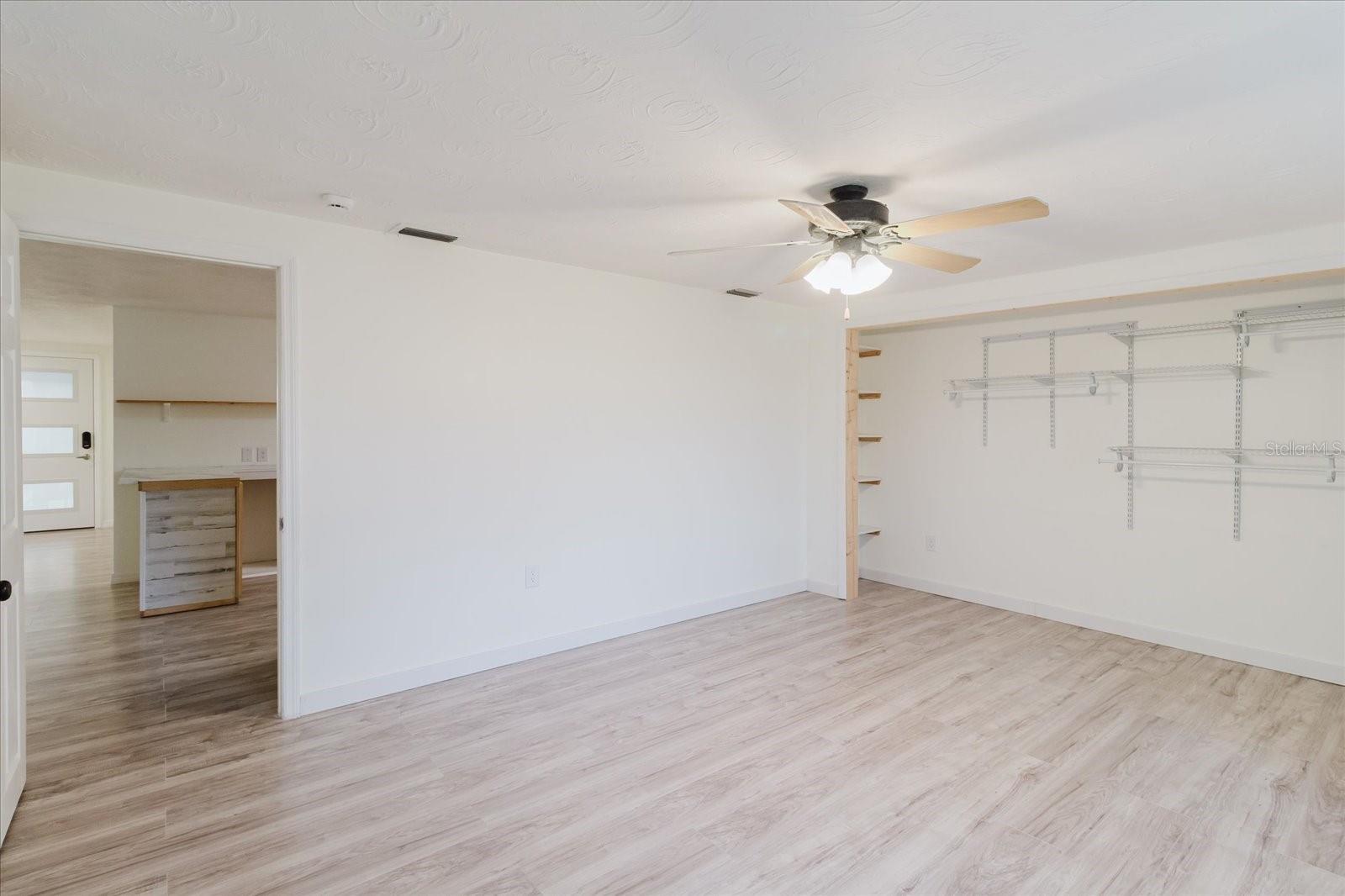 Image 32 of 52 For 2704 Lawn Place