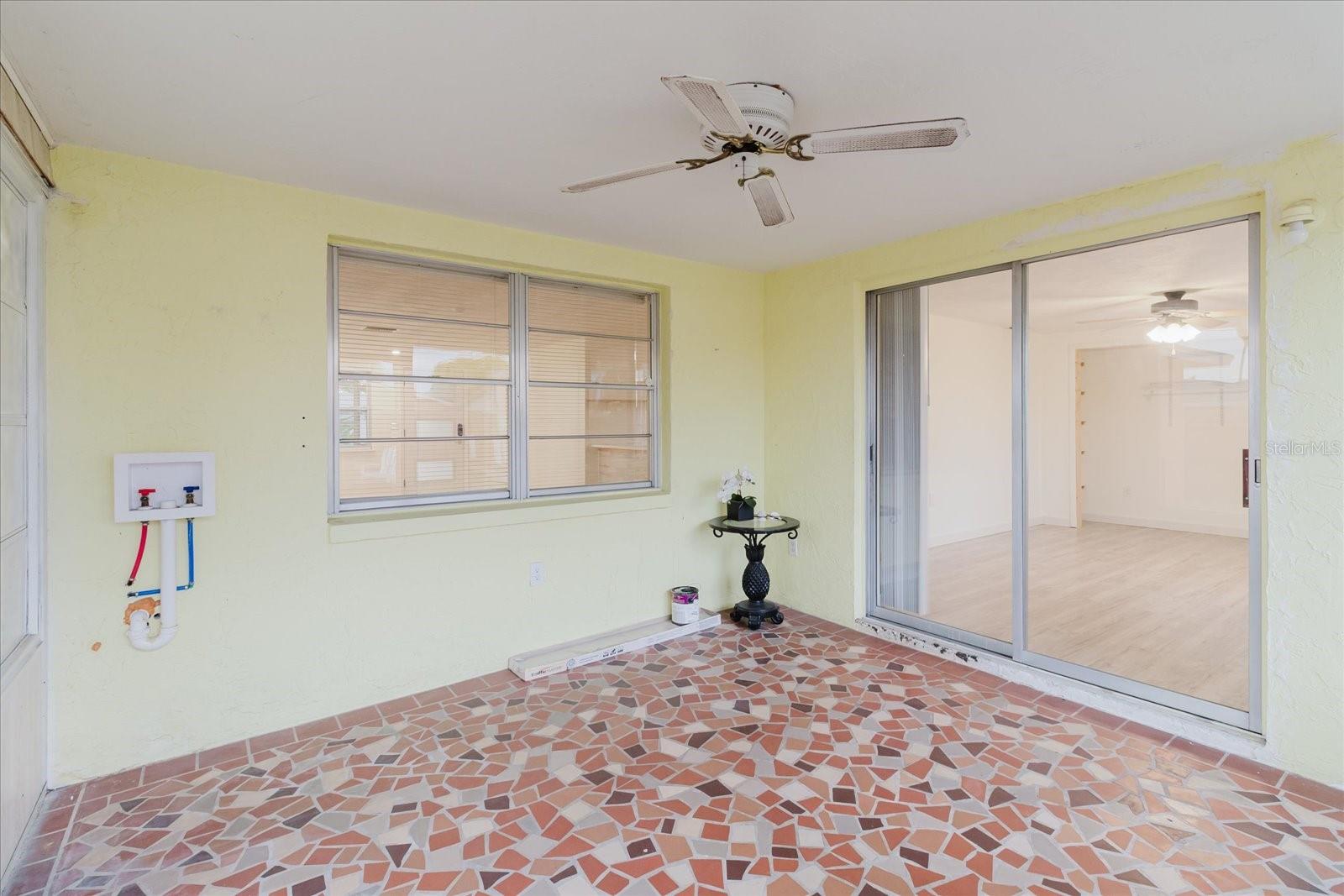 Image 41 of 52 For 2704 Lawn Place