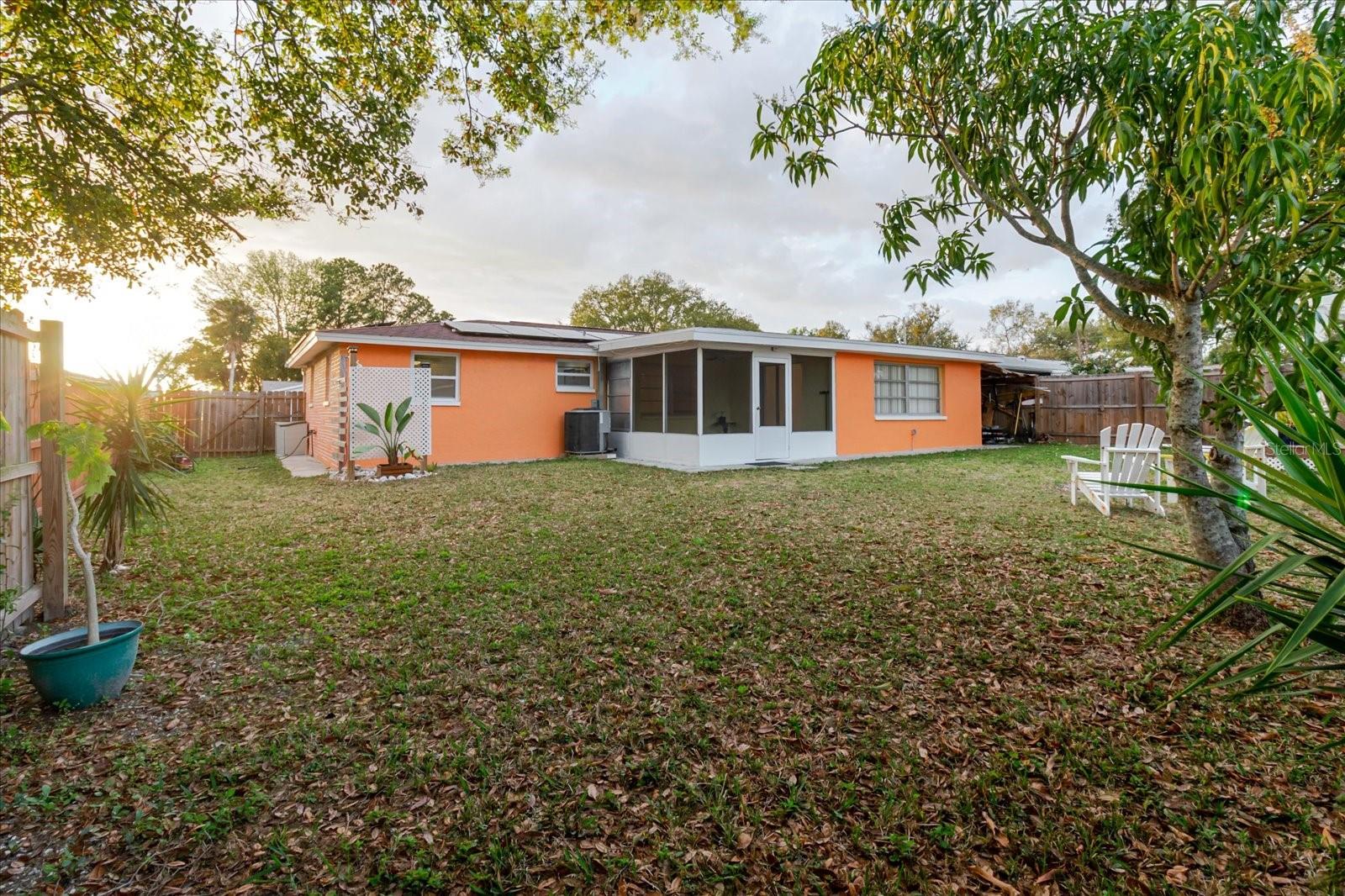 Image 42 of 52 For 2704 Lawn Place