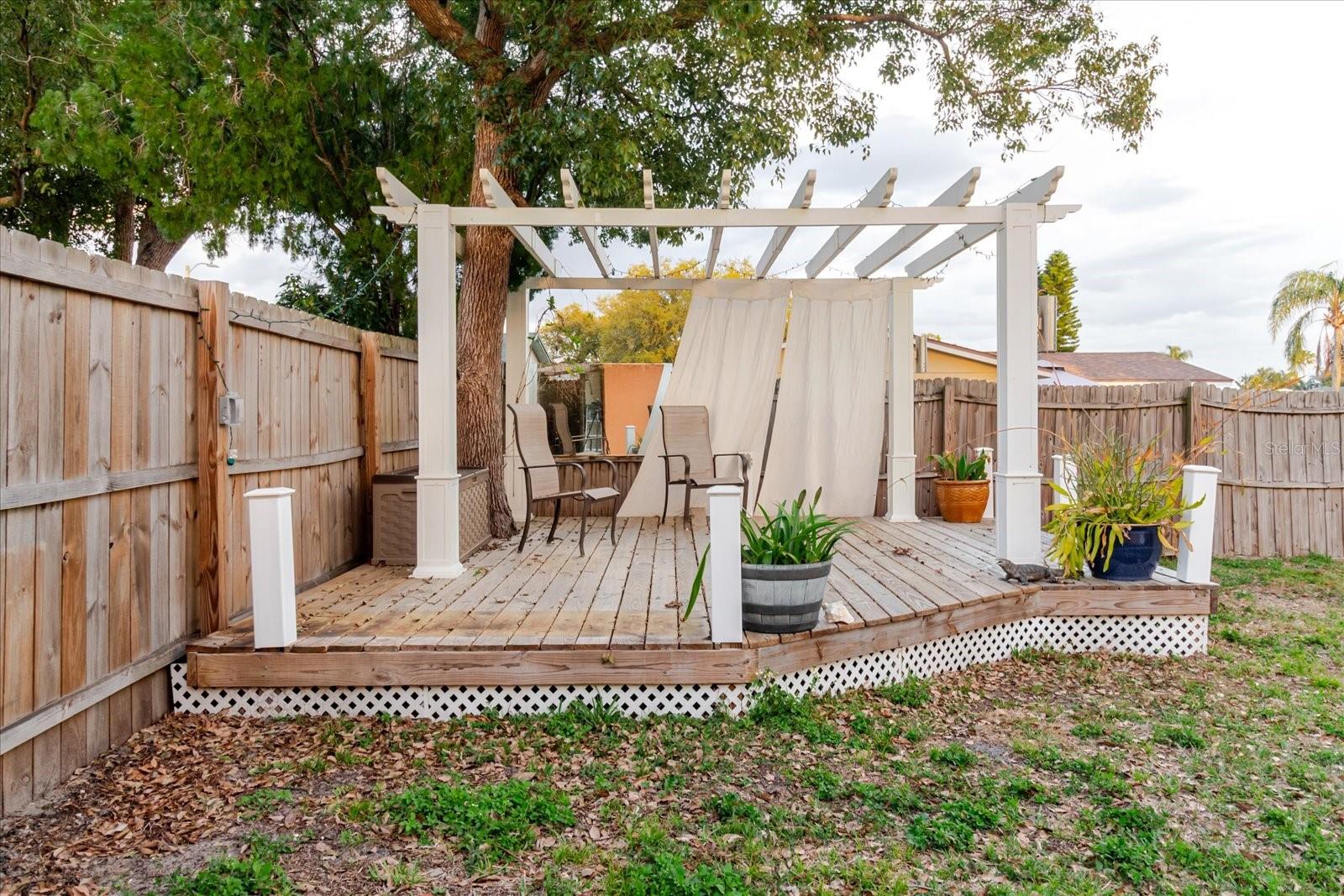 Image 46 of 52 For 2704 Lawn Place