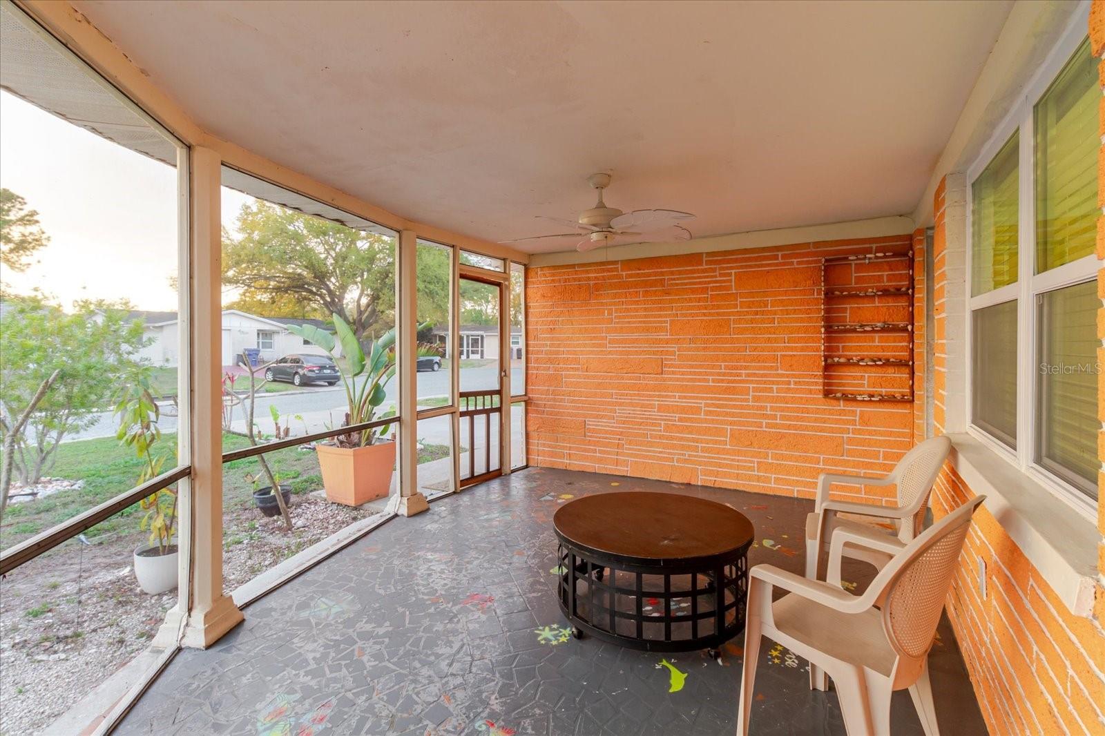 Image 5 of 52 For 2704 Lawn Place