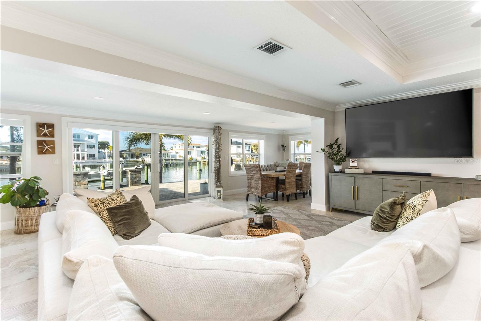 Image 14 of 80 For 430 Palm Island Se