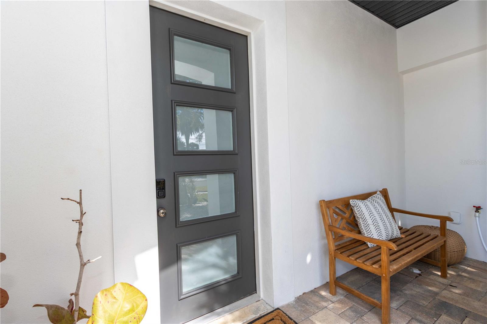 Image 2 of 80 For 430 Palm Island Se