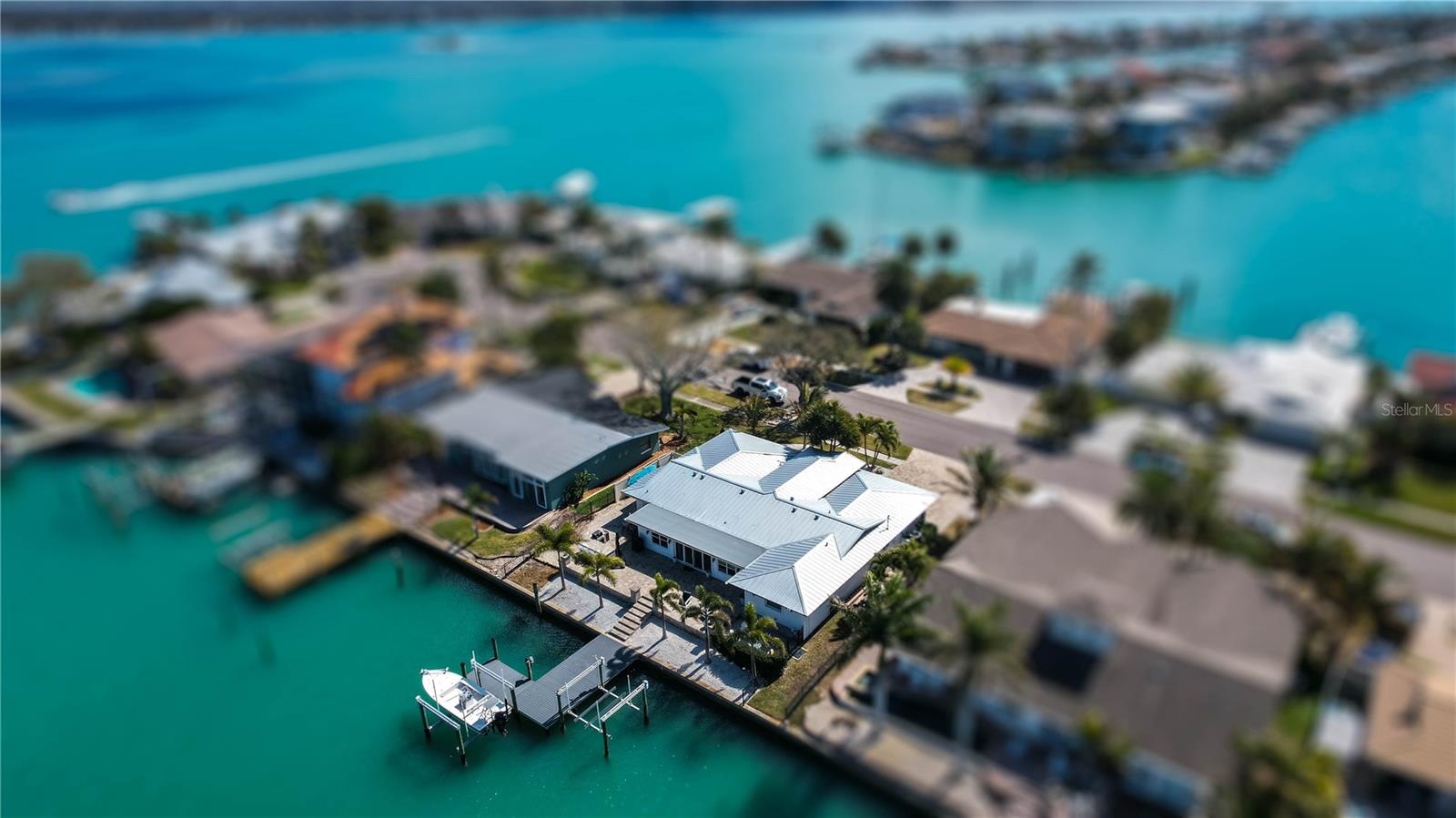 Image 78 of 80 For 430 Palm Island Se