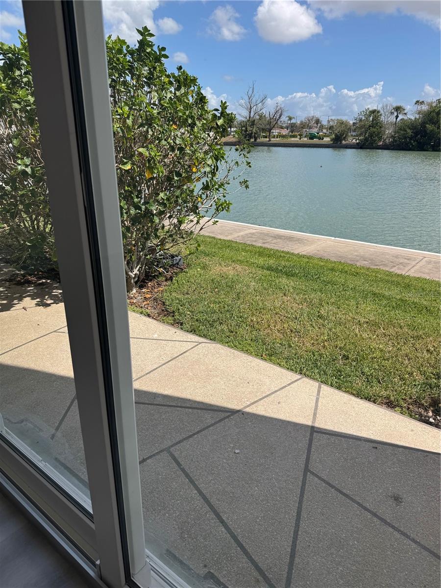 Image 21 of 28 For 7425 Bay Island Drive S 103