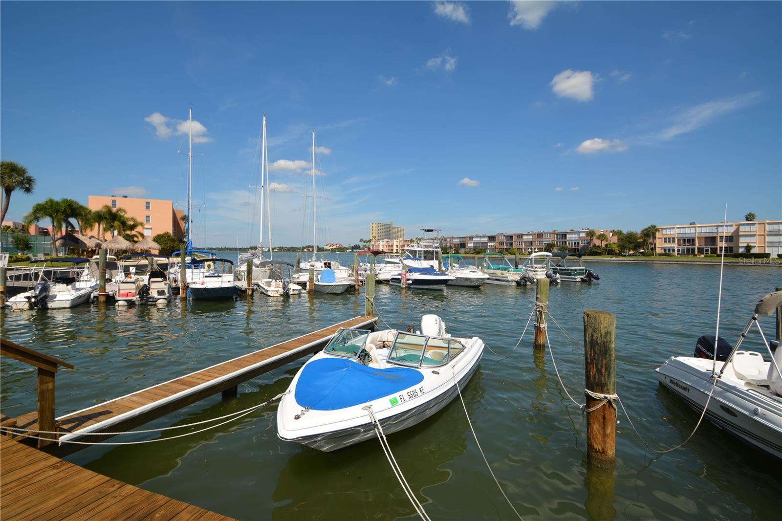 Image 23 of 28 For 7425 Bay Island Drive S 103