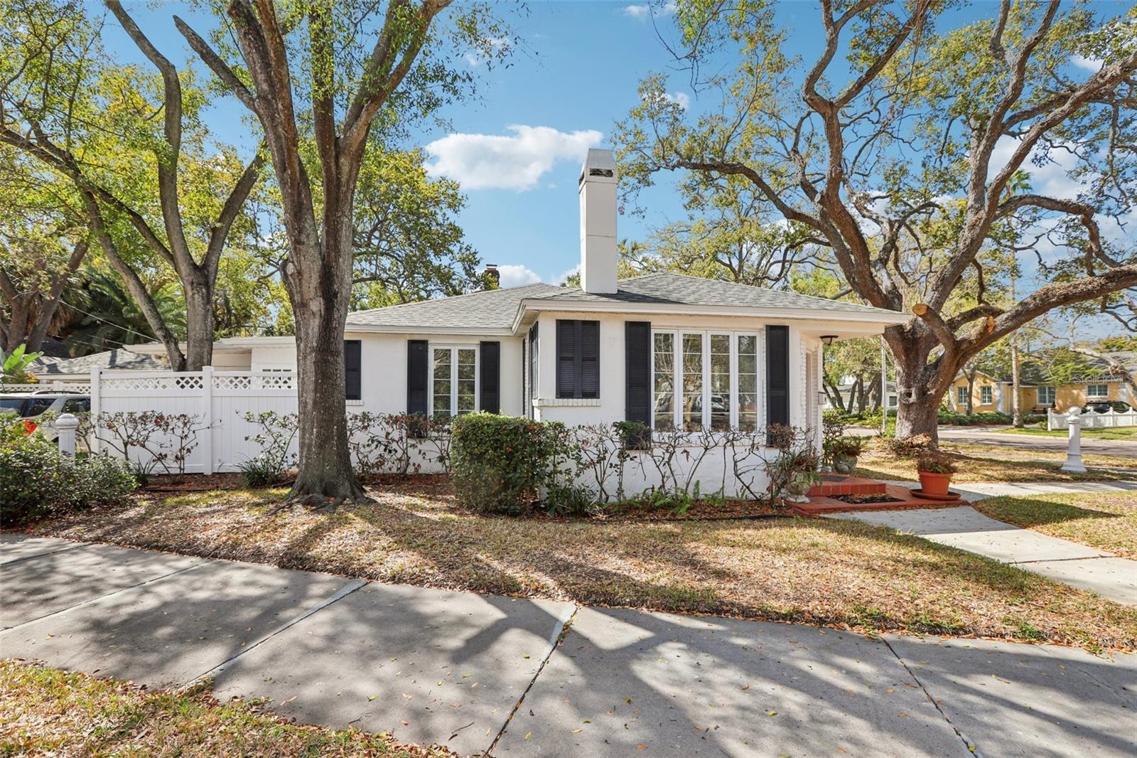 Image 8 of 73 For 43 Aegean Avenue