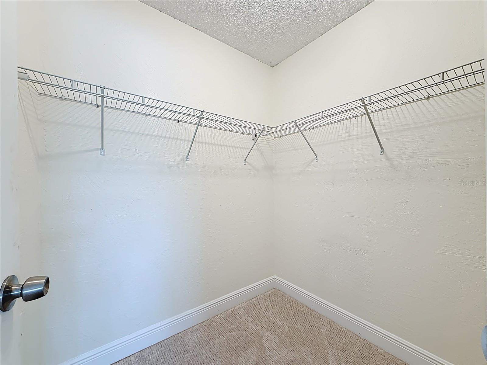 Listing photo id 21 for 1361 Snell Isle Boulevard Ne 6