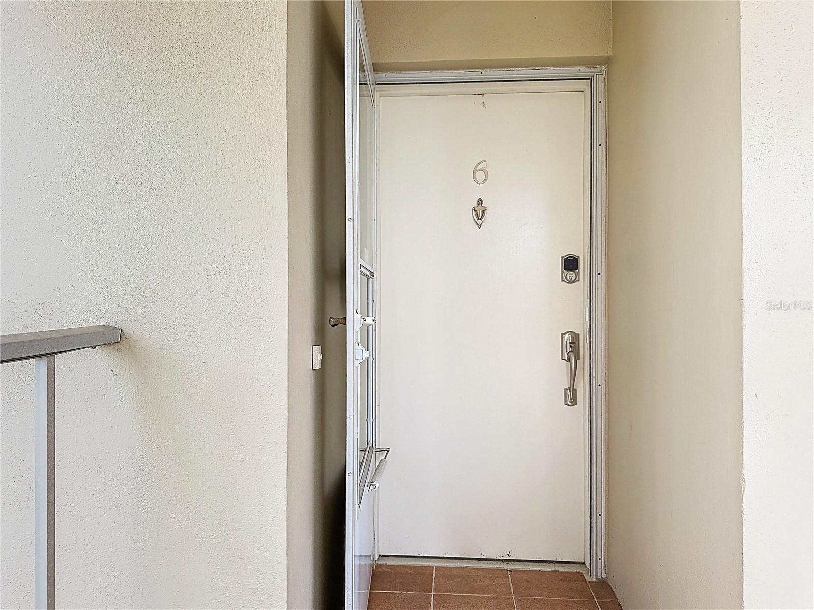 Listing photo id 54 for 1361 Snell Isle Boulevard Ne 6