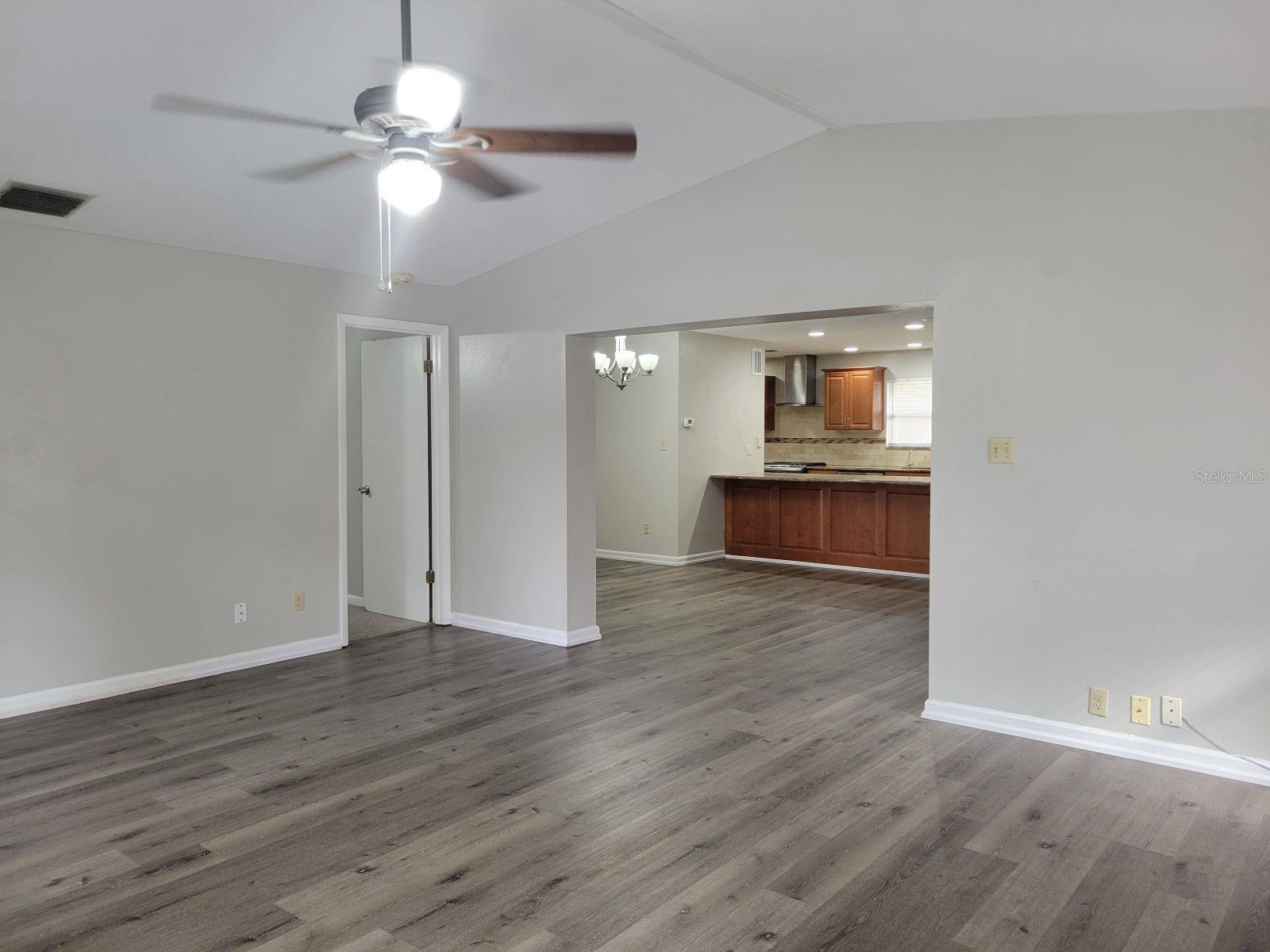 Image 19 of 50 For 1835 Nursery Road