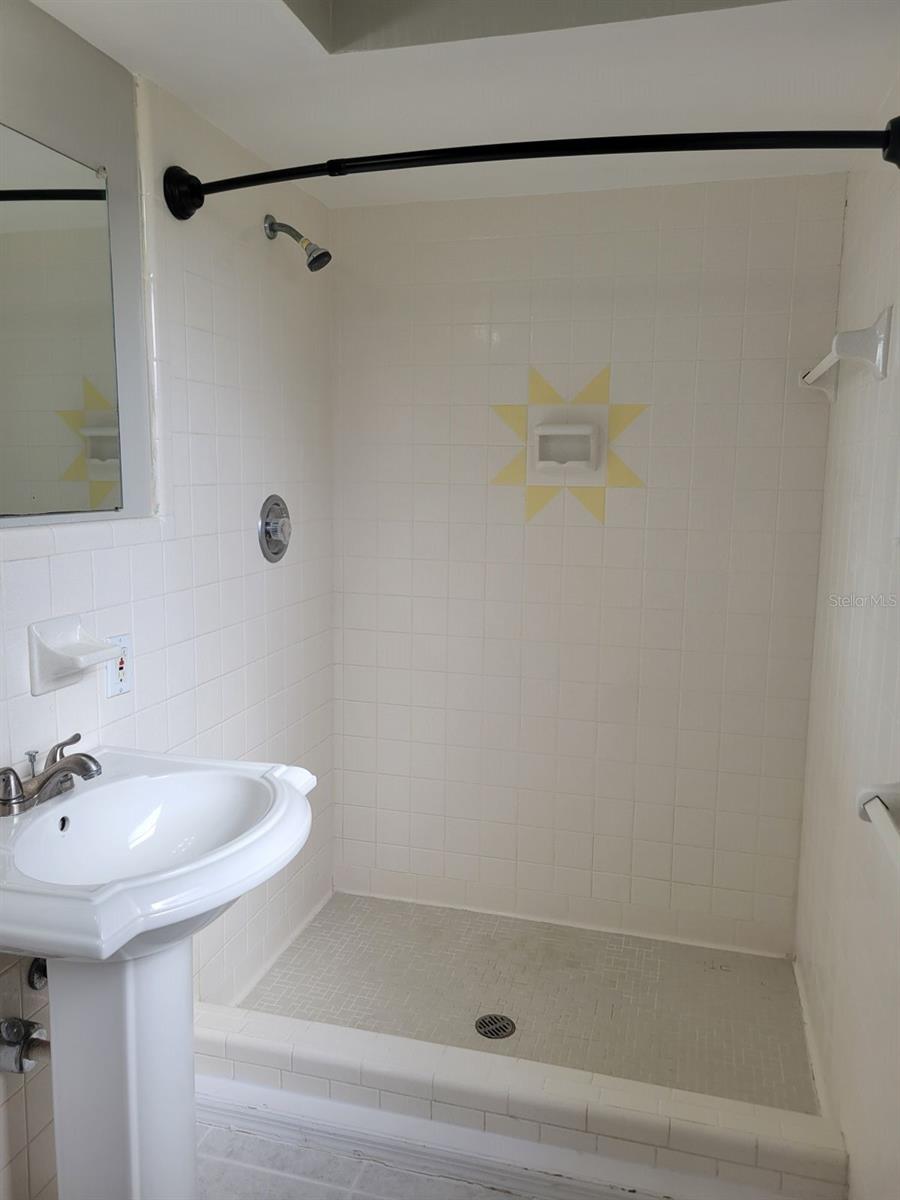 Image 32 of 50 For 1835 Nursery Road