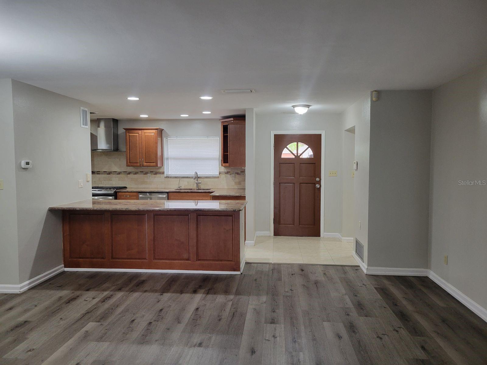 Image 7 of 50 For 1835 Nursery Road