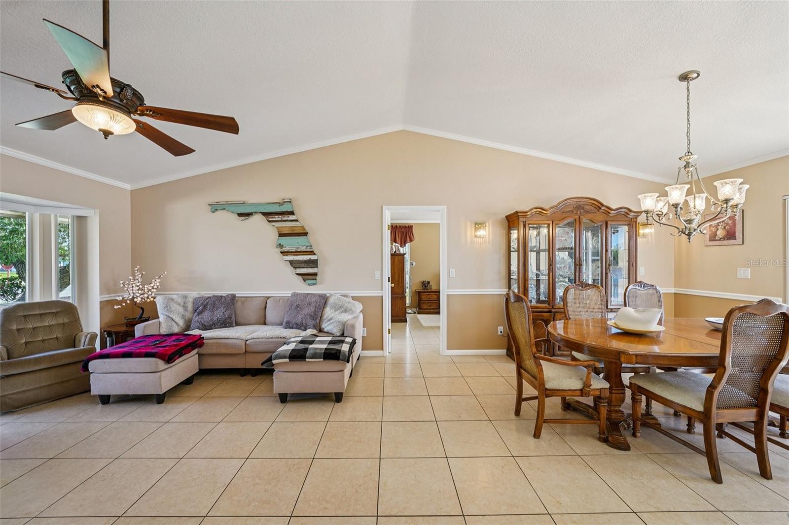 Image 13 of 76 For 10660 41st Court N