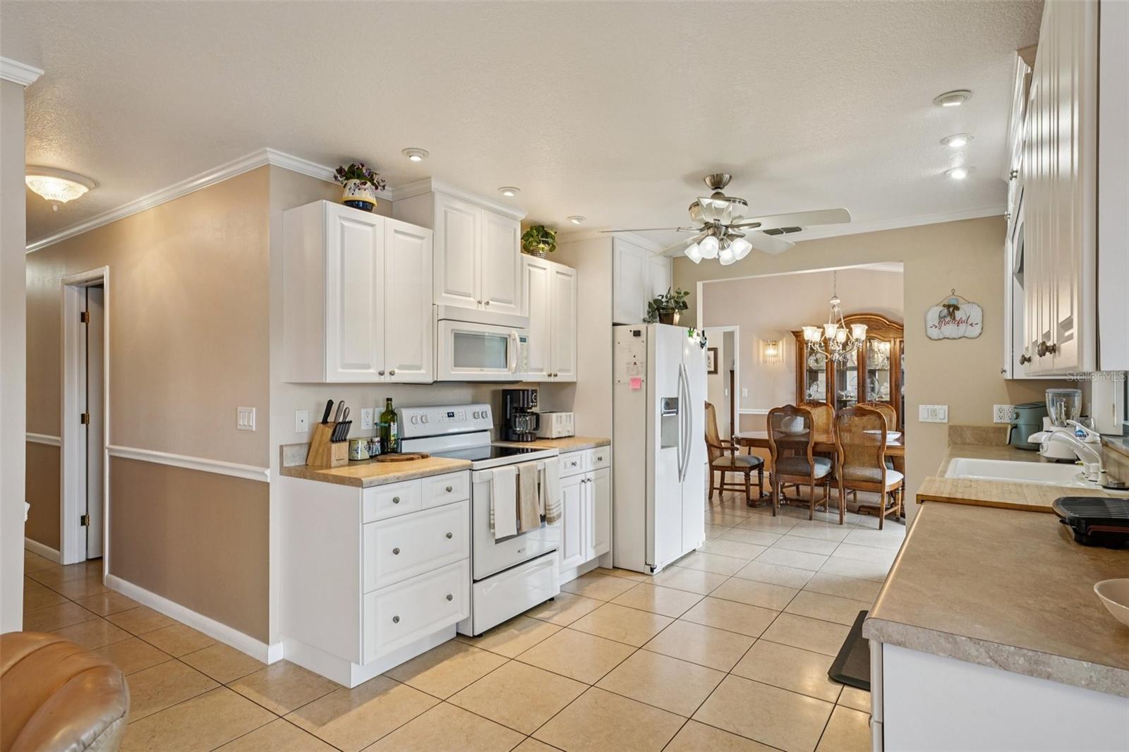 Image 29 of 76 For 10660 41st Court N