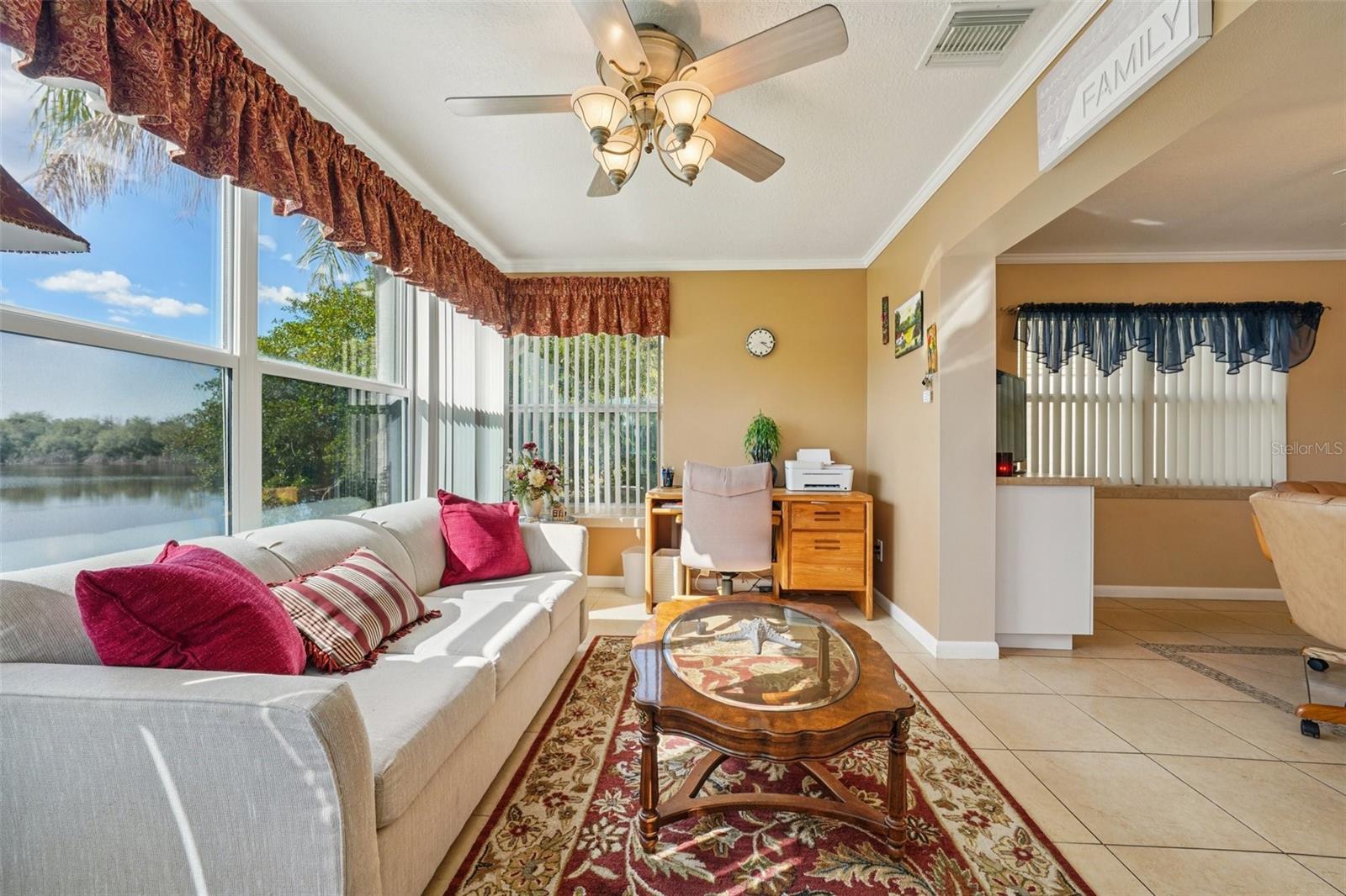 Image 35 of 76 For 10660 41st Court N