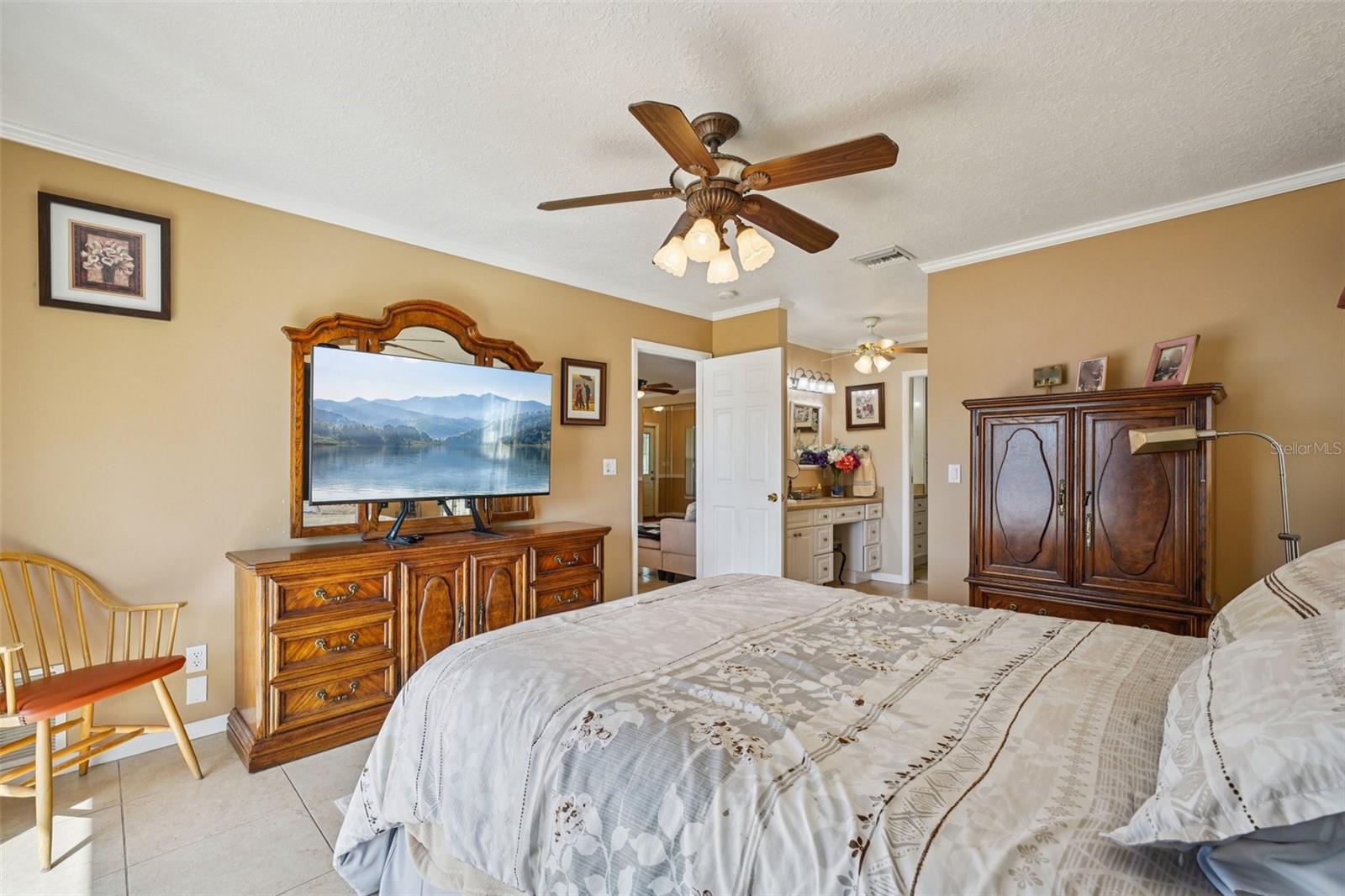 Image 39 of 76 For 10660 41st Court N