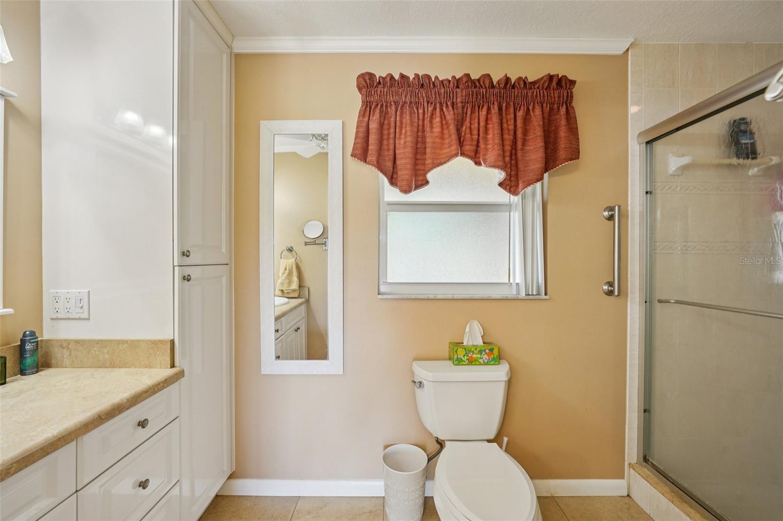 Image 49 of 76 For 10660 41st Court N