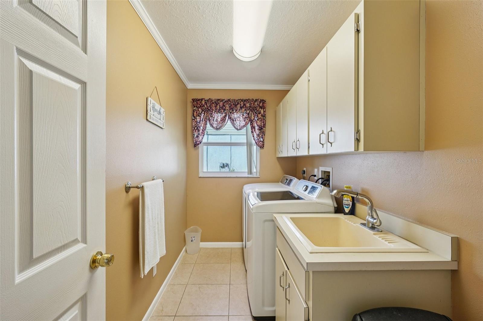 Image 59 of 76 For 10660 41st Court N