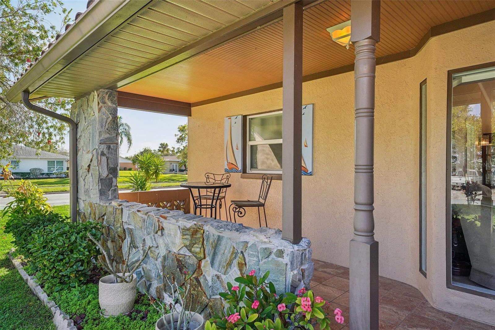 Image 7 of 76 For 10660 41st Court N