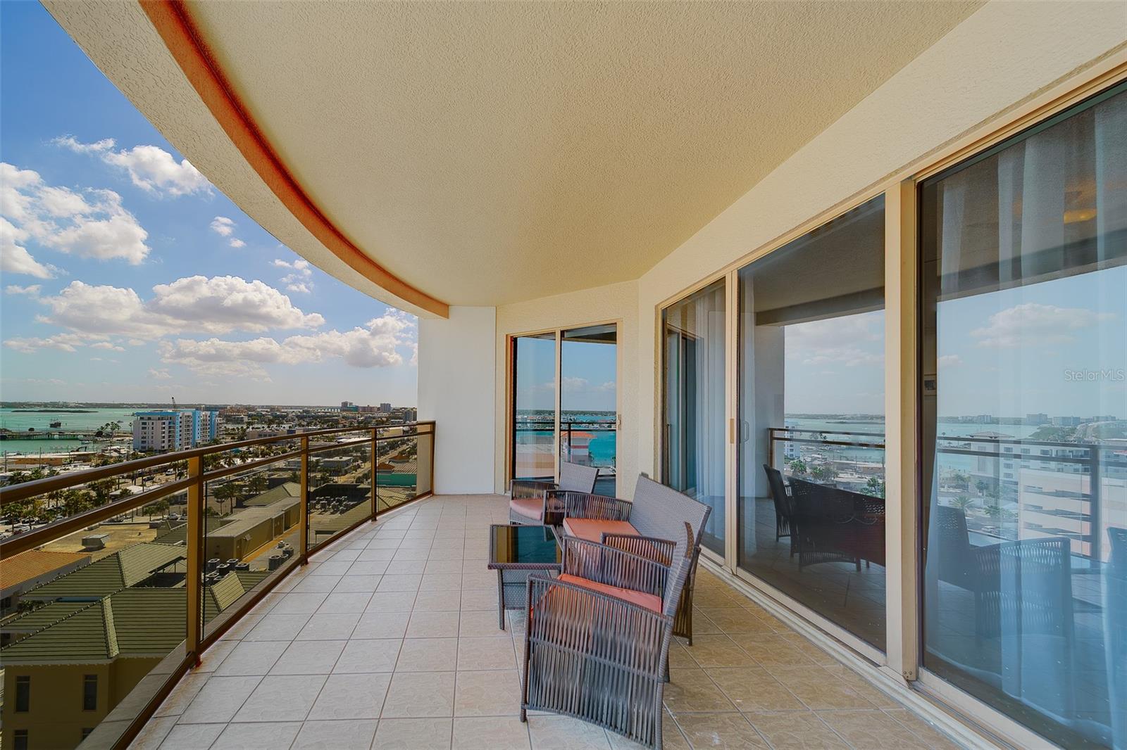 Image 18 of 47 For 11 Baymont Street 1109