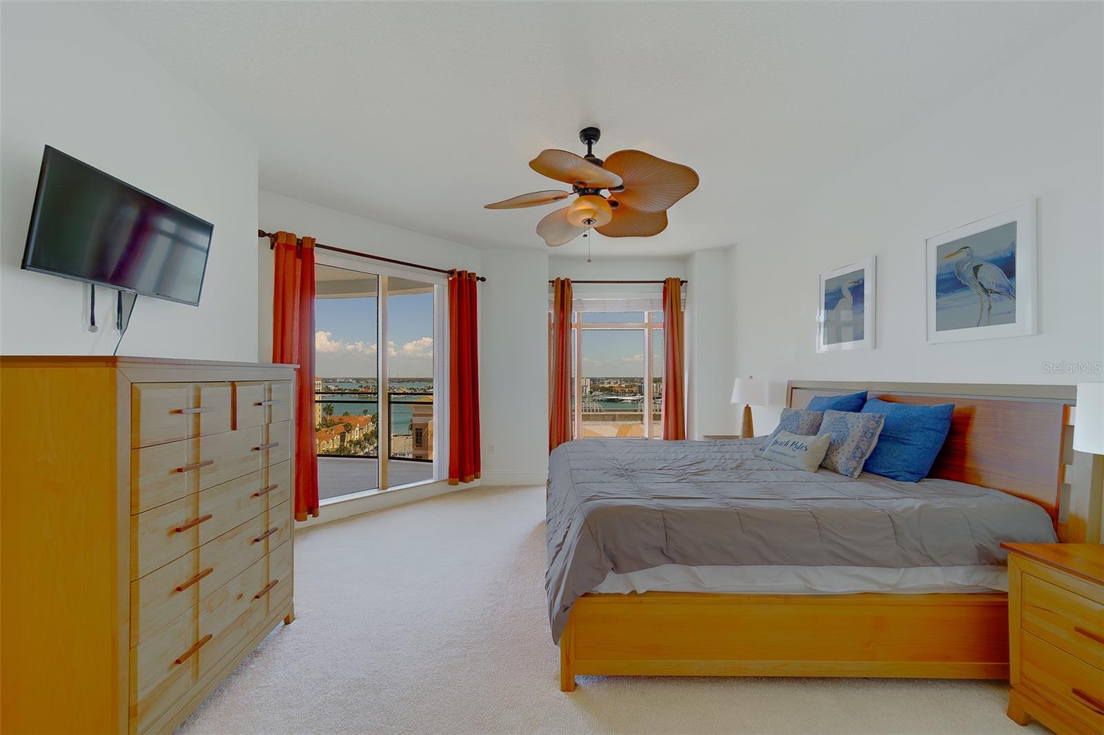 Image 21 of 47 For 11 Baymont Street 1109