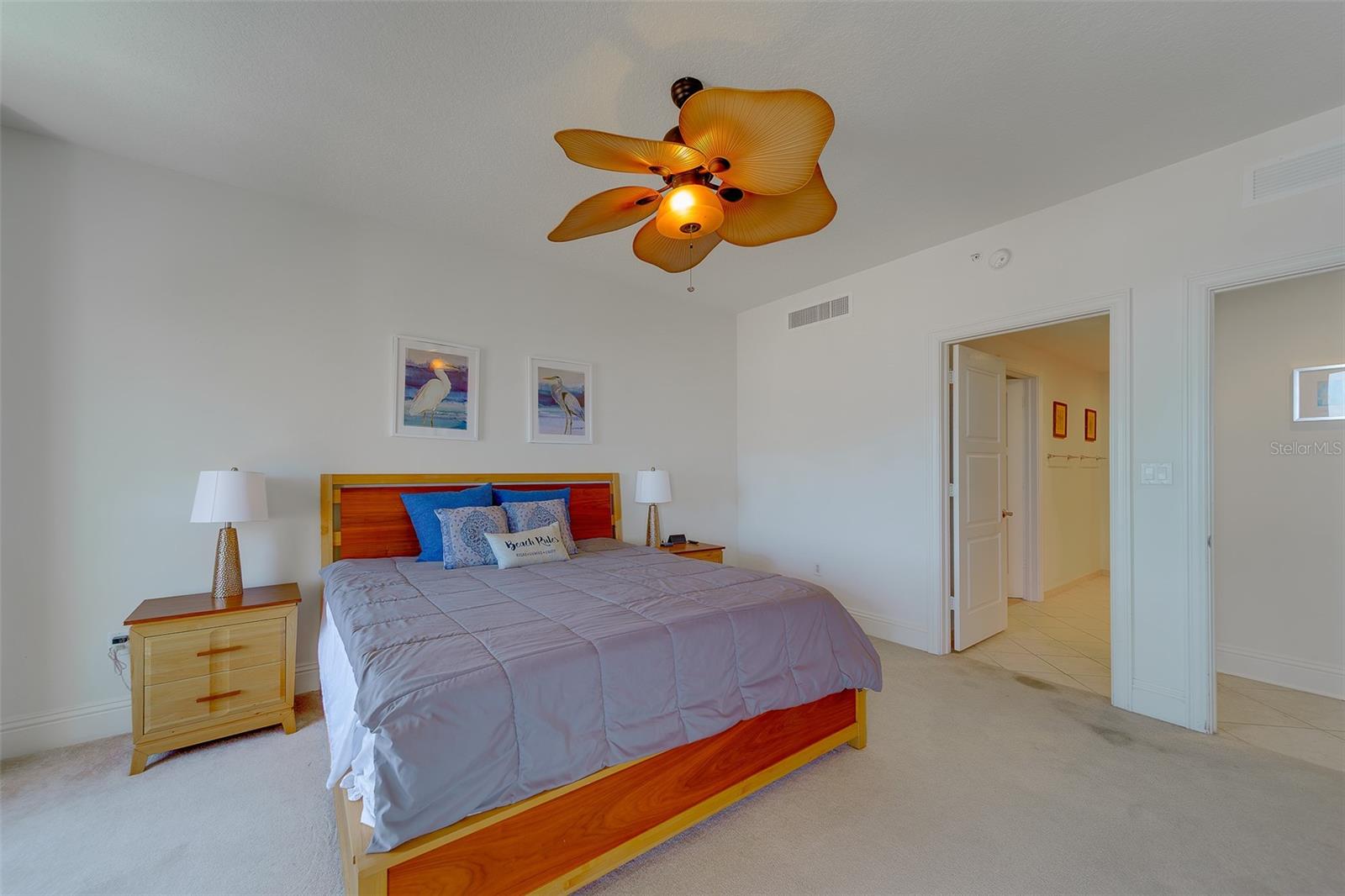 Image 22 of 47 For 11 Baymont Street 1109