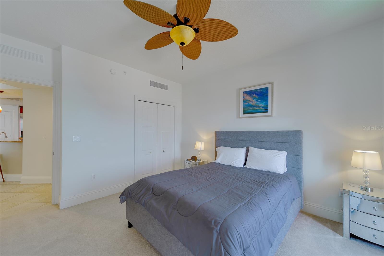 Image 26 of 47 For 11 Baymont Street 1109