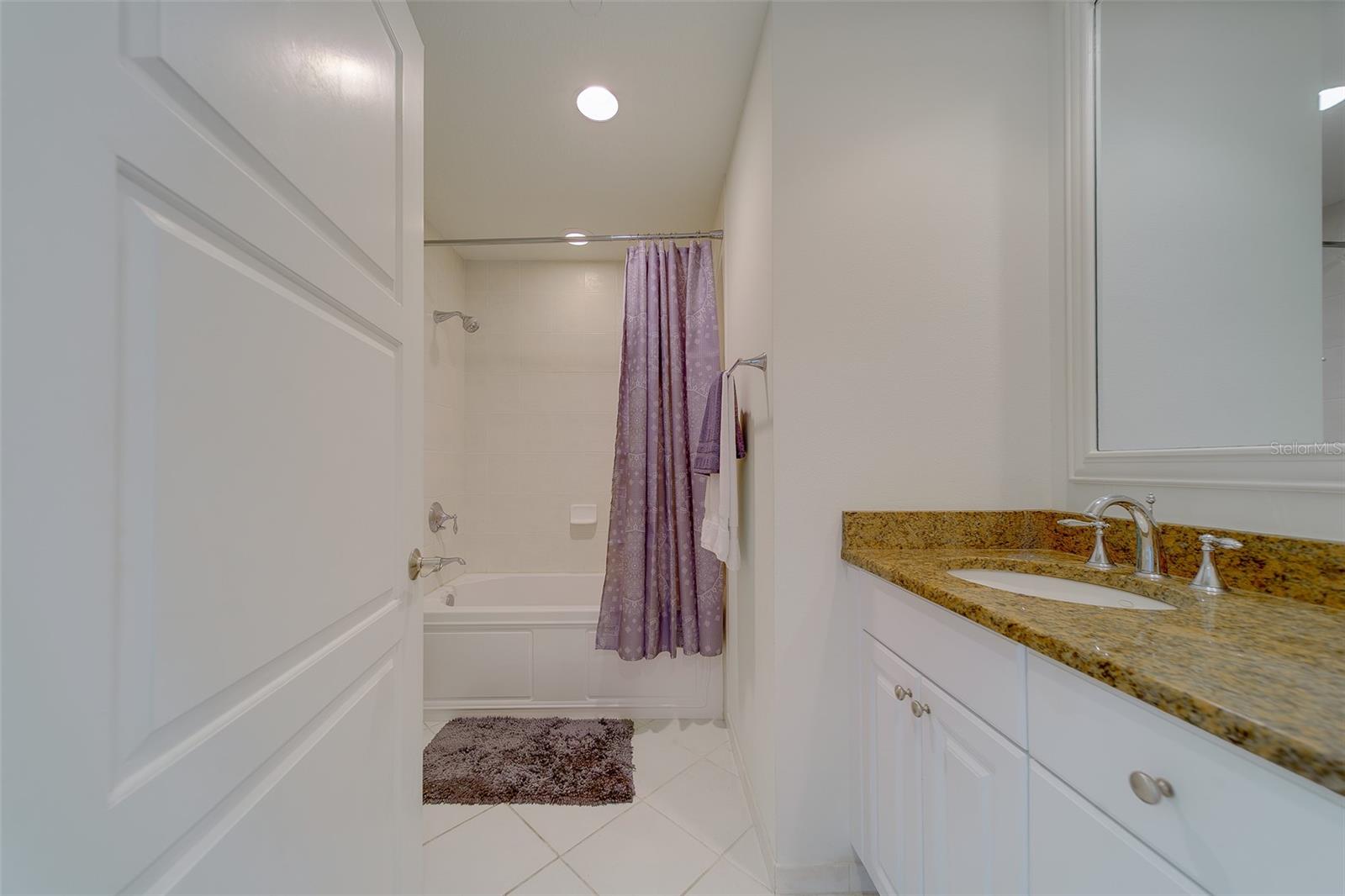 Image 27 of 47 For 11 Baymont Street 1109