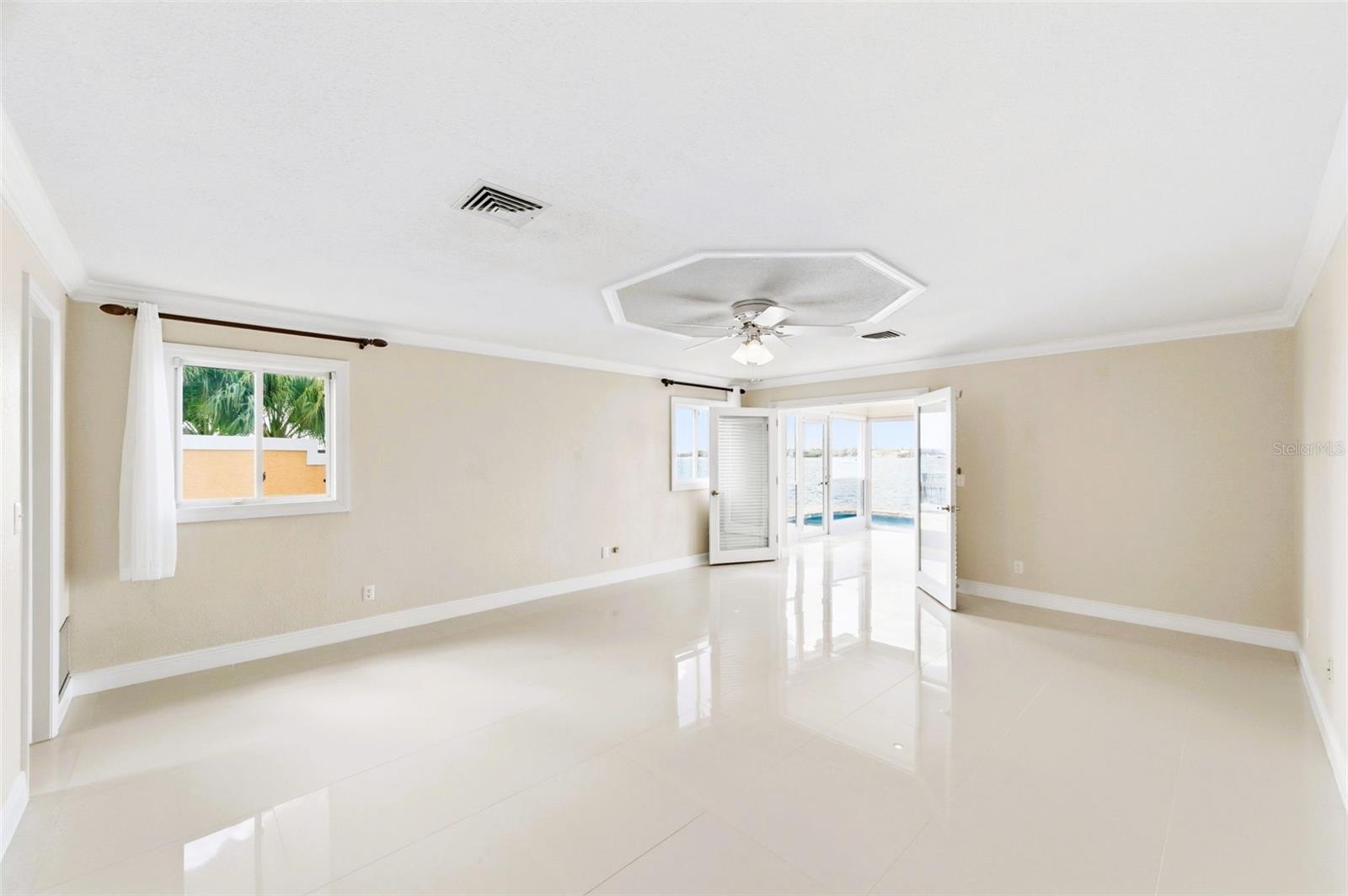 Image 48 of 70 For 4201 45th Street S