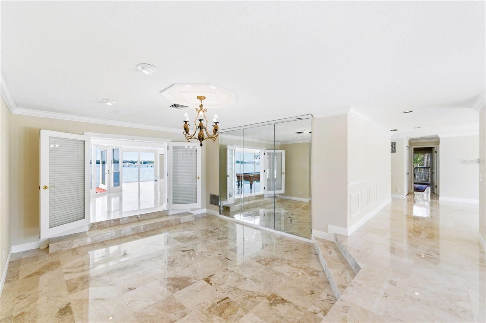 Image 5 of 70 For 4201 45th Street S