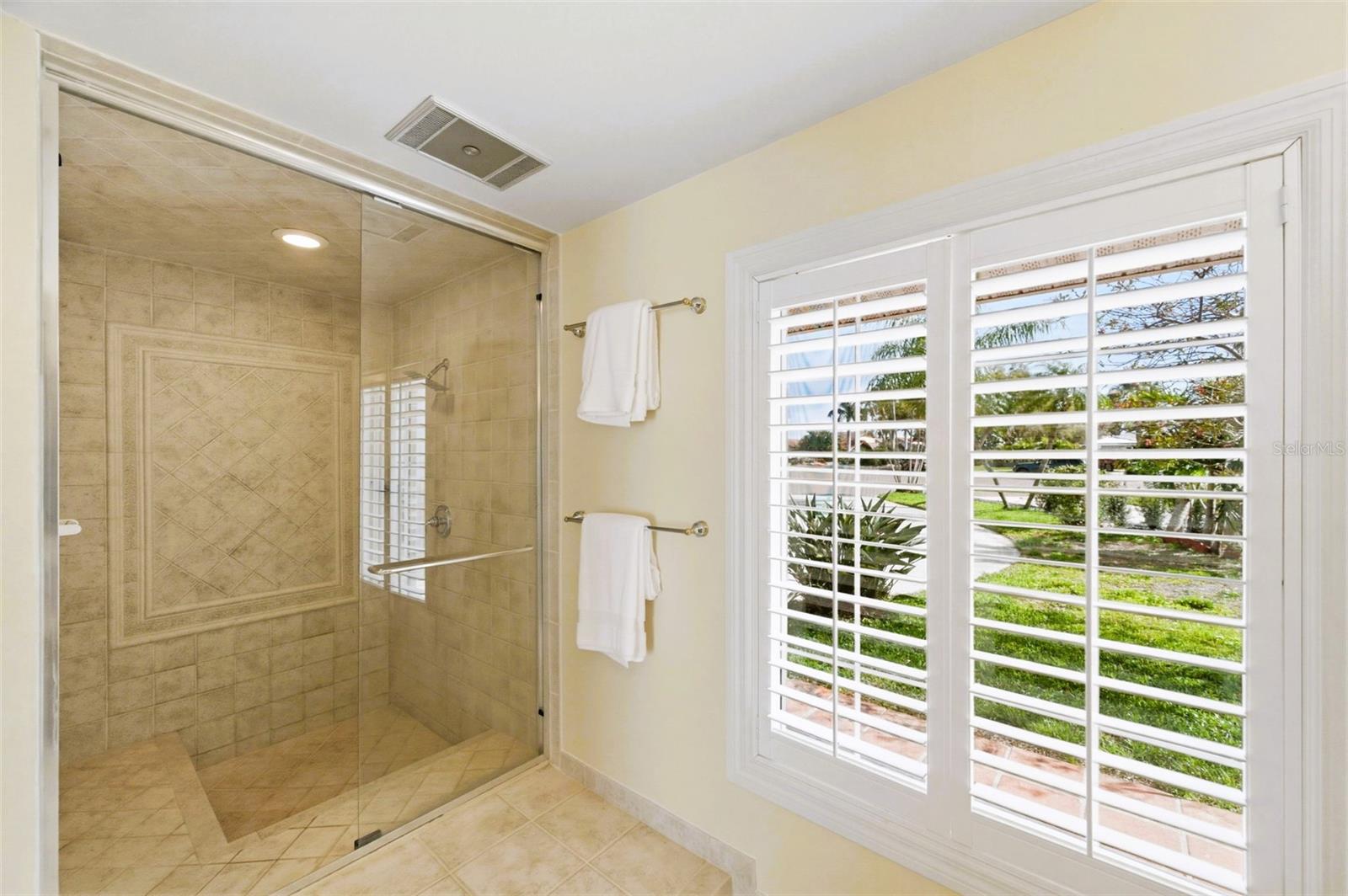 Image 53 of 70 For 4201 45th Street S