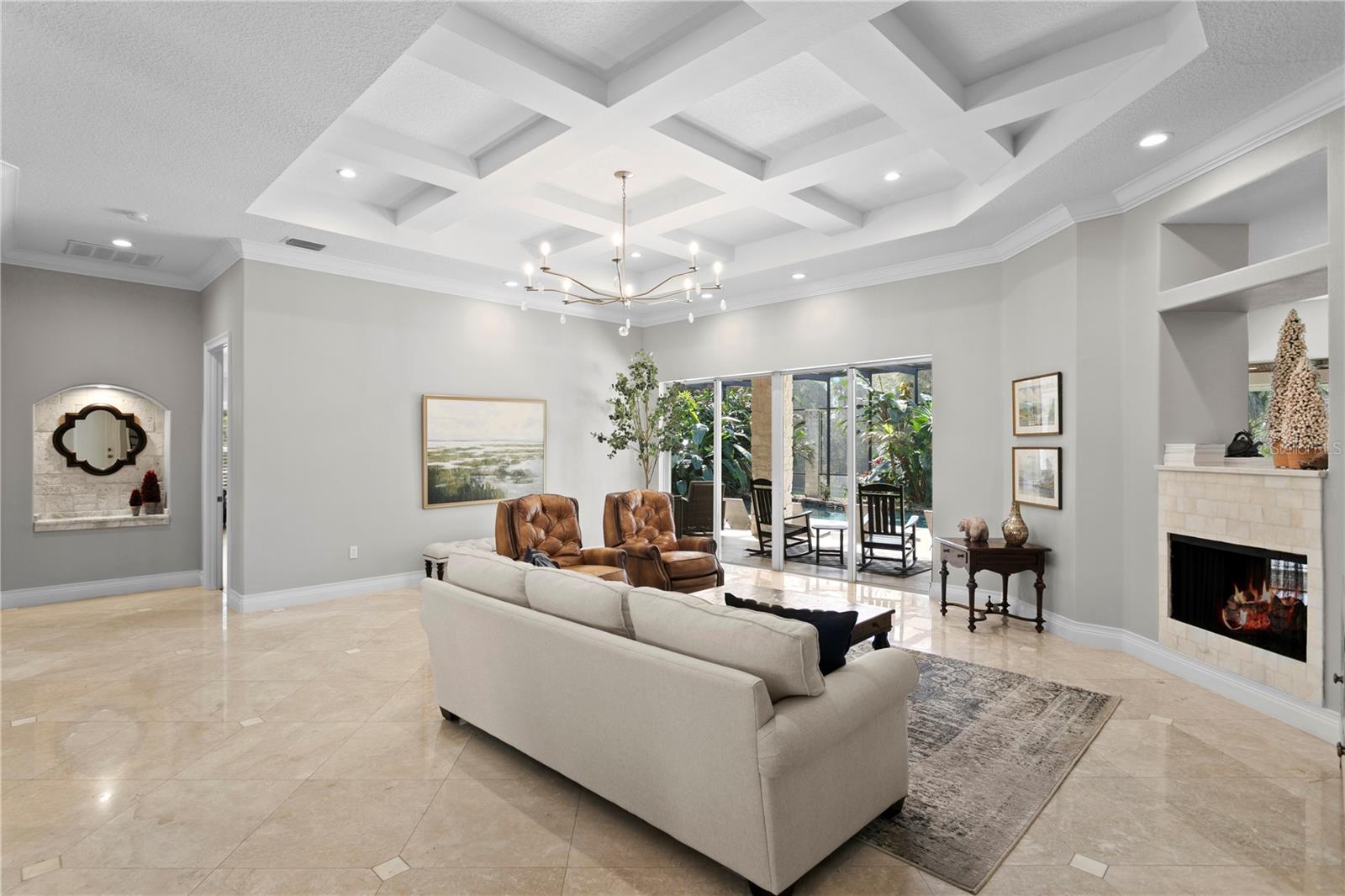 Listing photo id 10 for 16204 Sierra De Avila