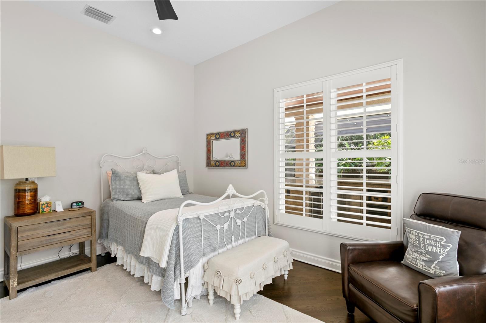 Listing photo id 41 for 16204 Sierra De Avila