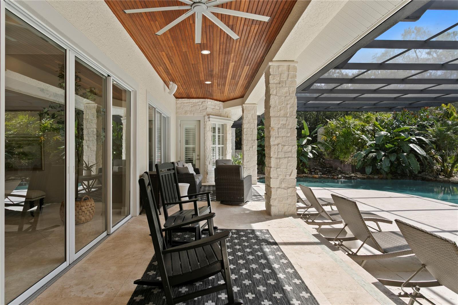 Listing photo id 54 for 16204 Sierra De Avila